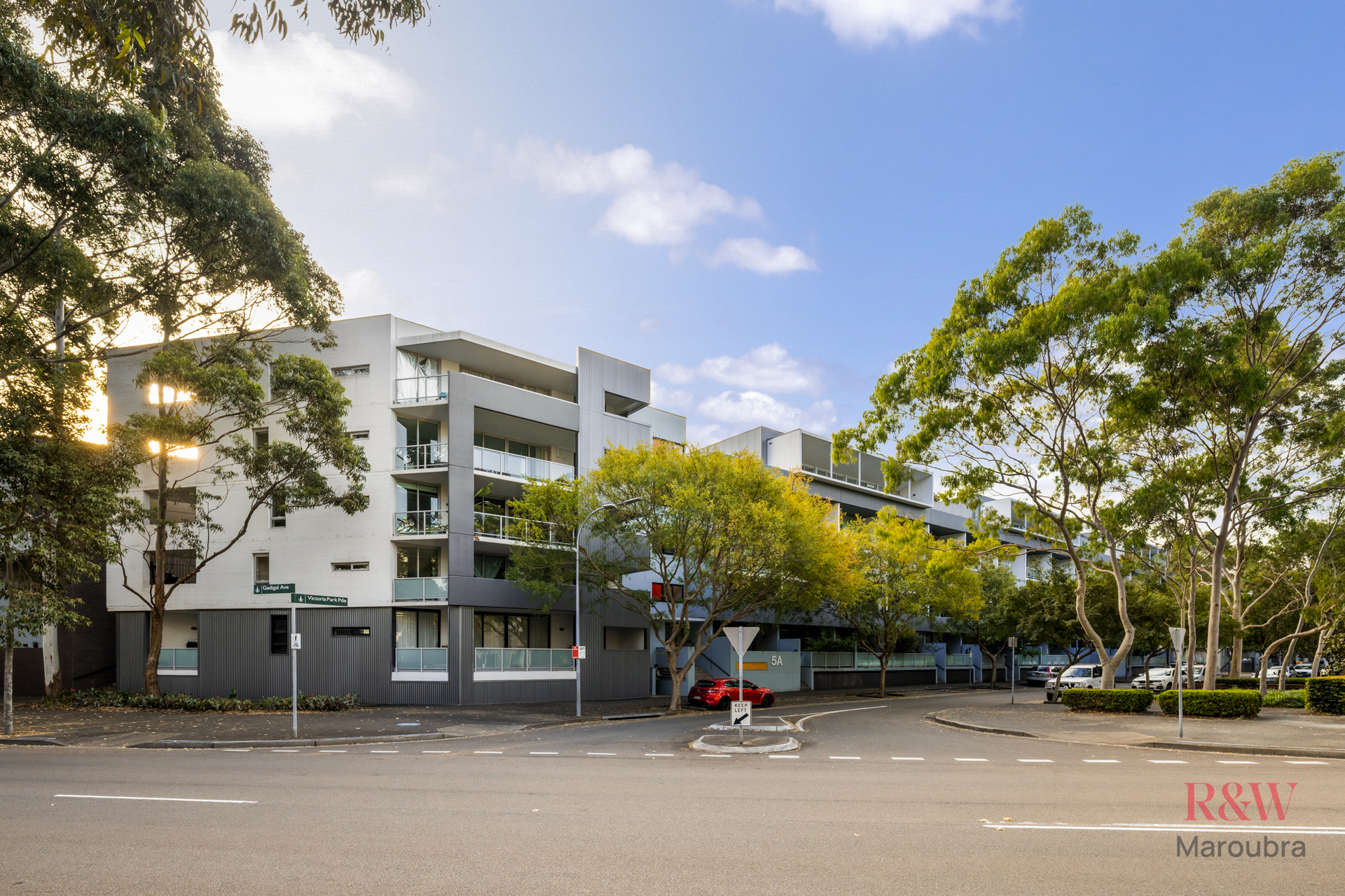 98/5A Victoria Park Parade, Zetland, Nsw, 2017 - Image 8