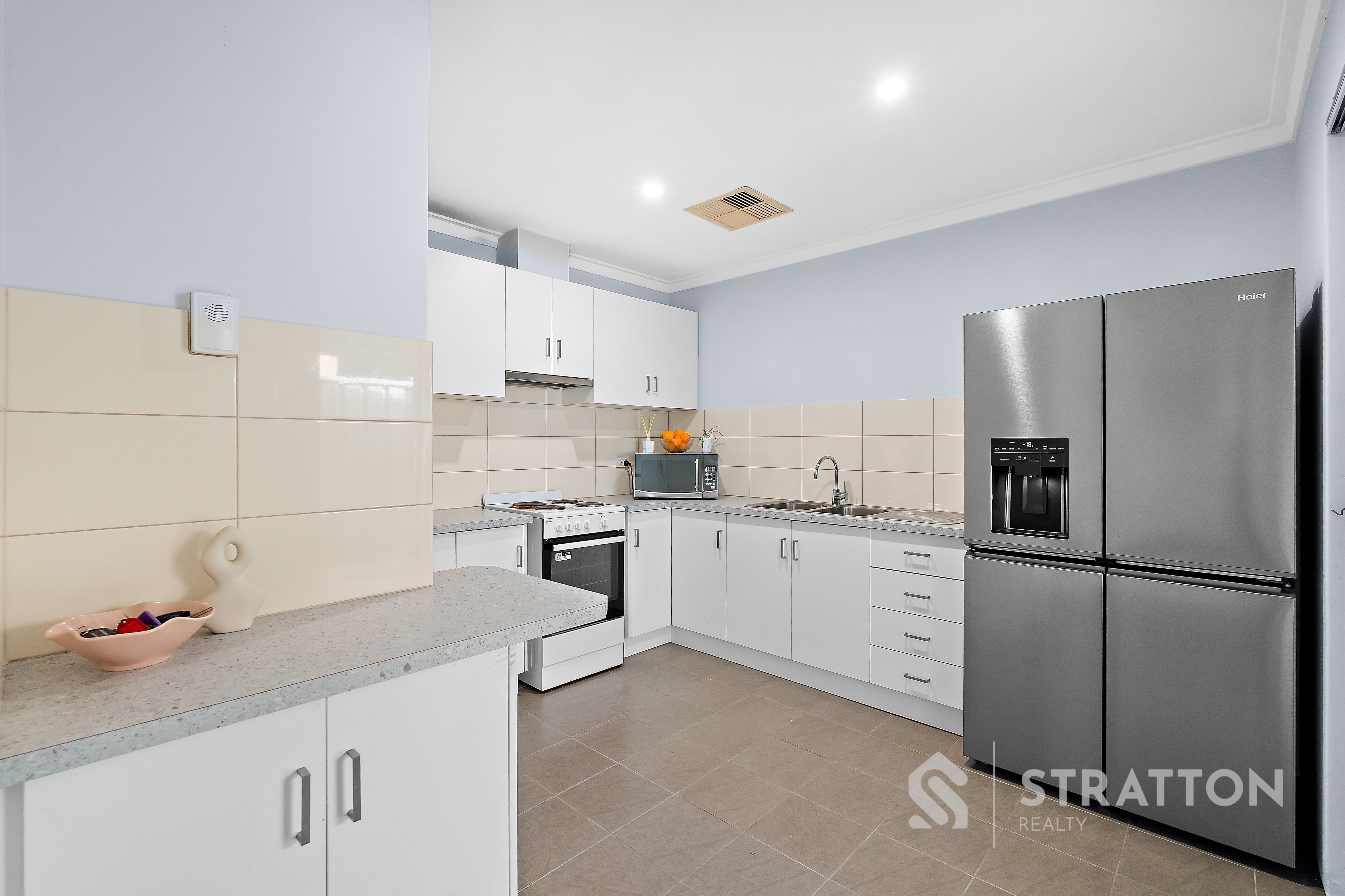 4B Currawong Way, Thornlie, WA 6108 - Image 1