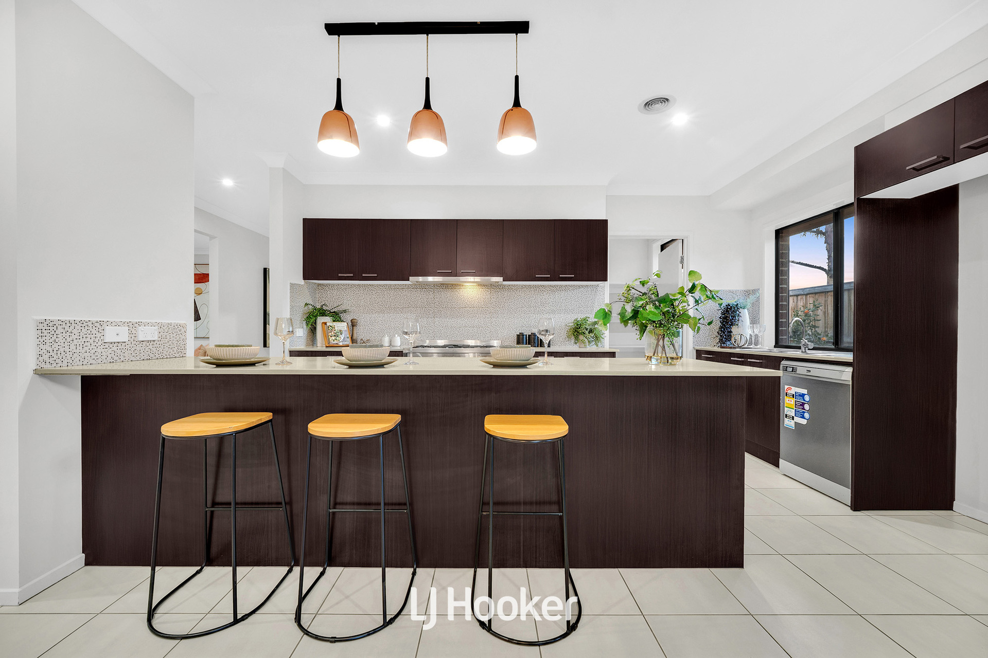 4-bedroom house at 2 BLACKLEDGE DRIVE, Cranbourne East VIC 3977, Casey, Victoria