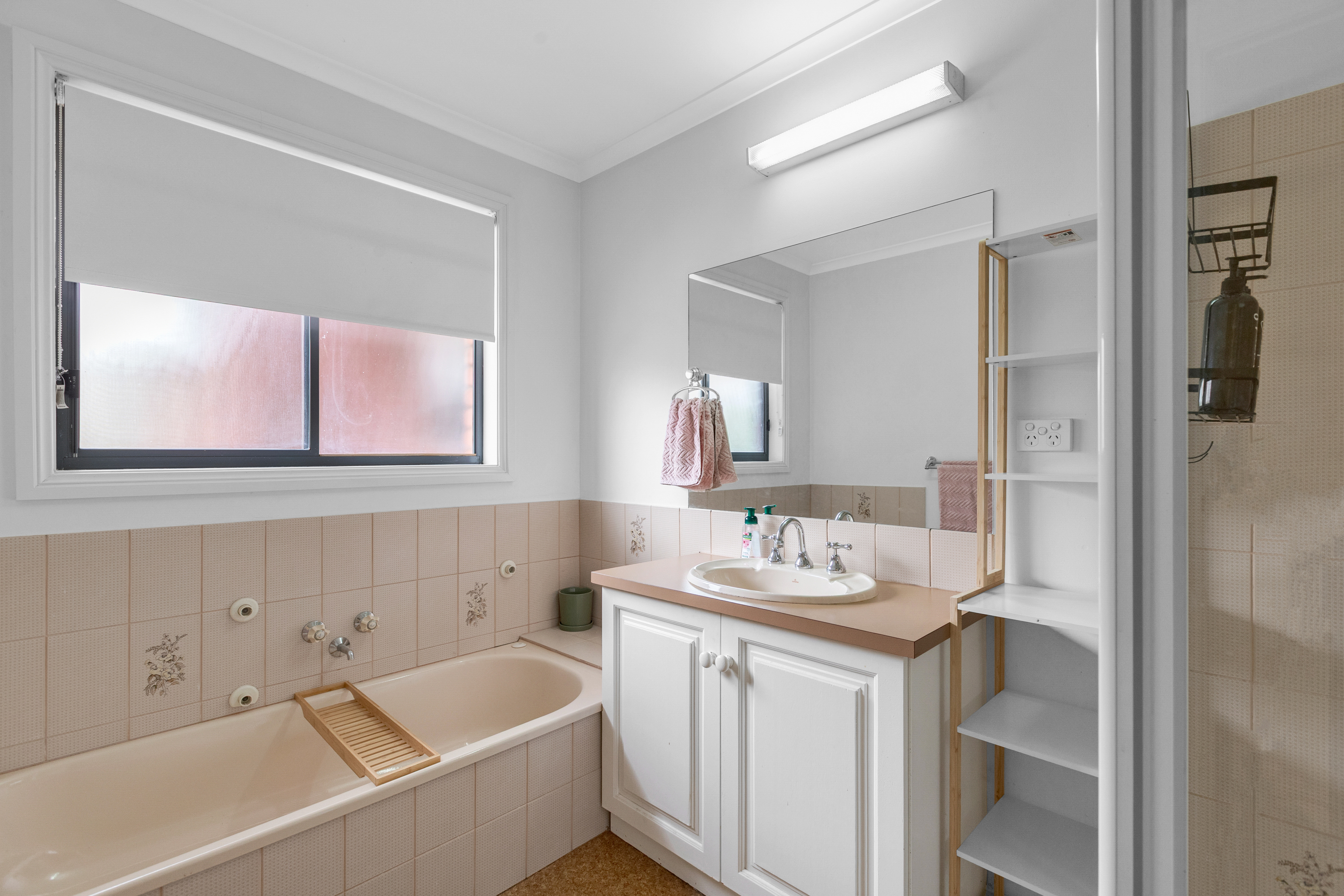 1/163 Walnut Avenue, Mildura, VIC 3500 - Image 1