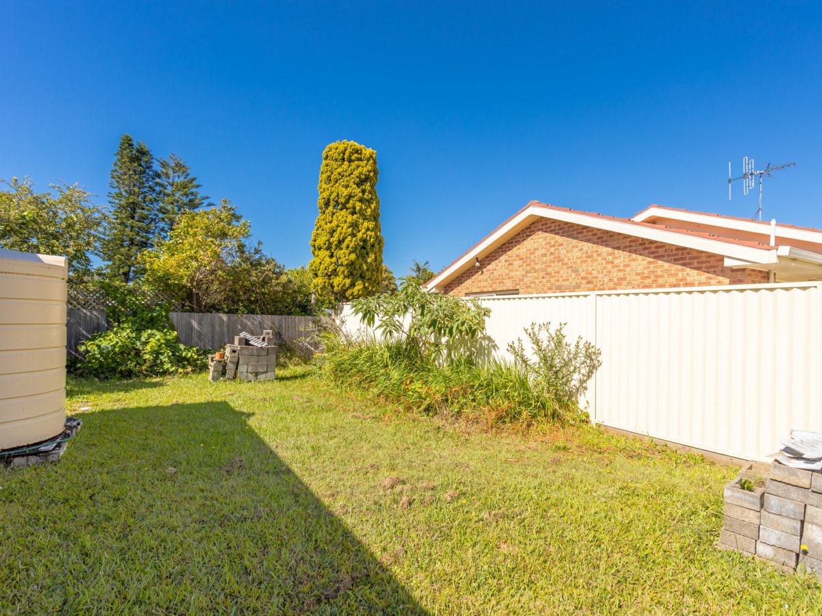 23 Waterman Street, Old Bar, Nsw, 2430 - Image 1