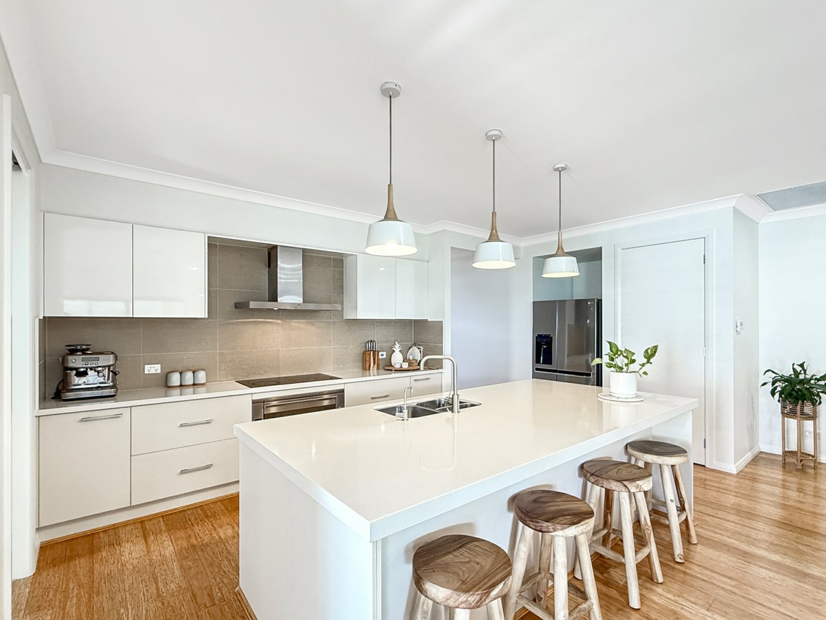 4-bedroom house at 15 Rengor Close, Belmont North, NSW 2280, , New South Wales