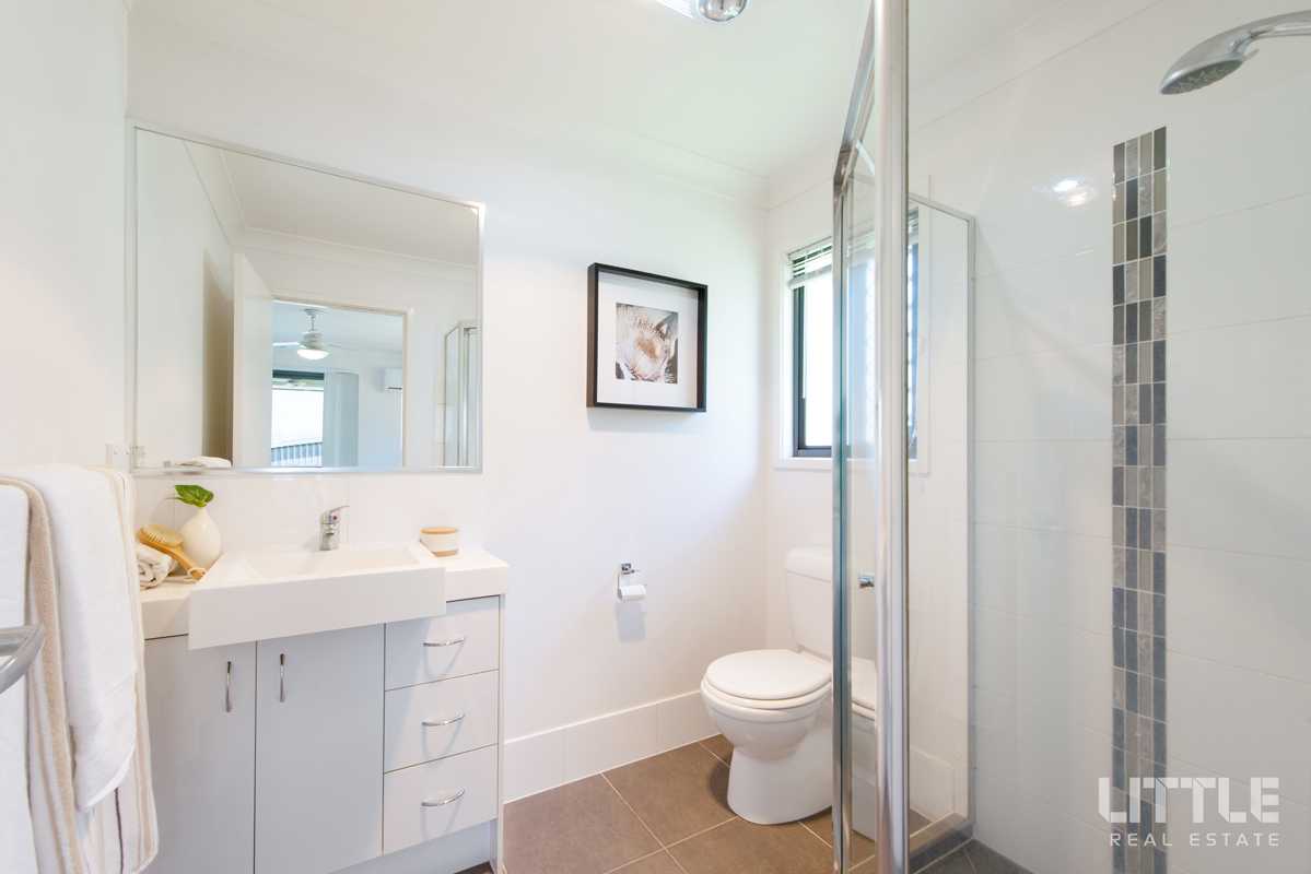 8 JUSTIN STREET, Pimpama QLD 4209 - Image 3