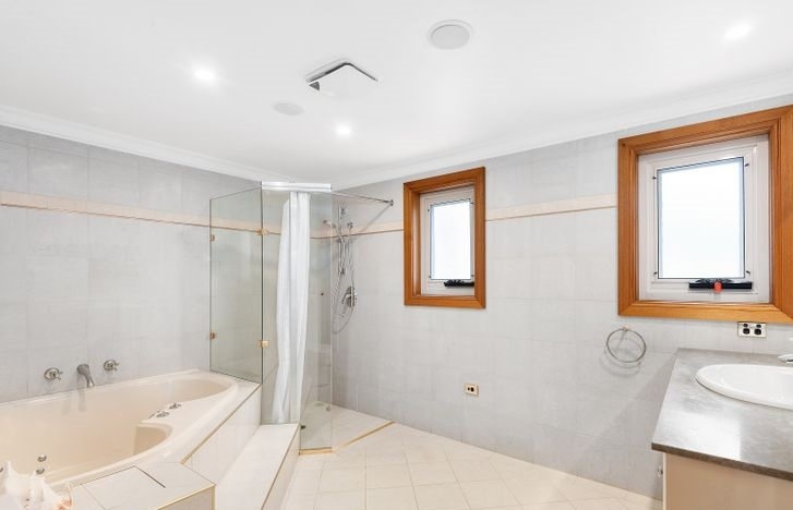 5-bedroom house at 39 Vista, Sans Souci, Nsw, 2219, , New South Wales