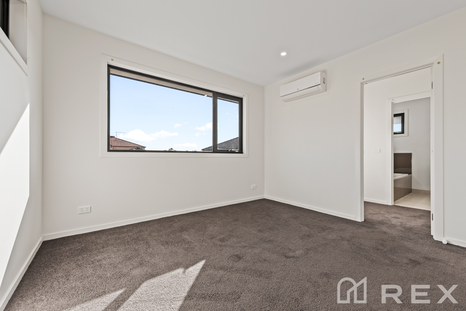 3-bedroom unit at 9 Shan Place, Hampton Park, VIC 3976, Casey, Victoria