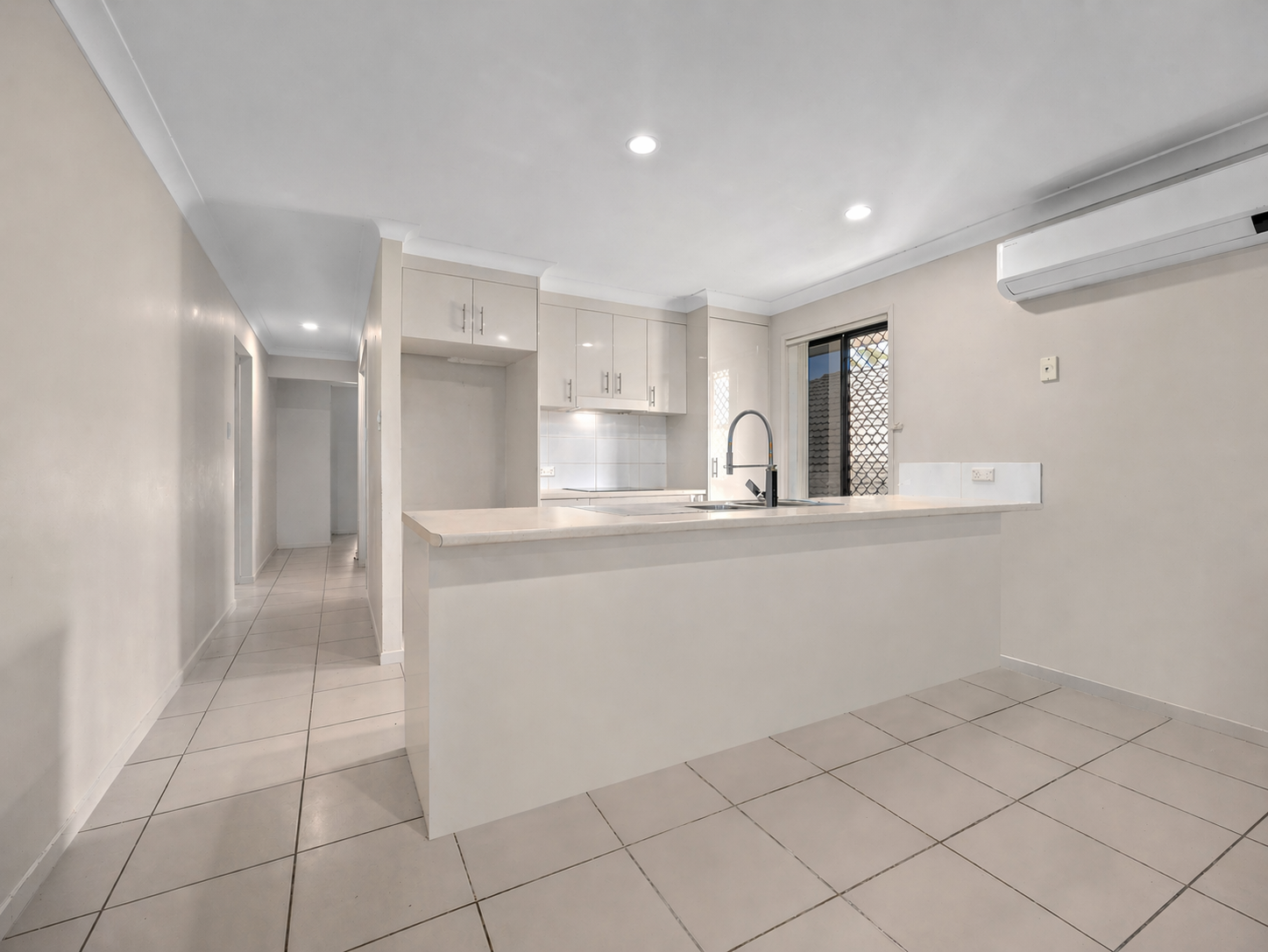 8 HYDE AVENUE, Springfield Lakes QLD 4300 - Image 2