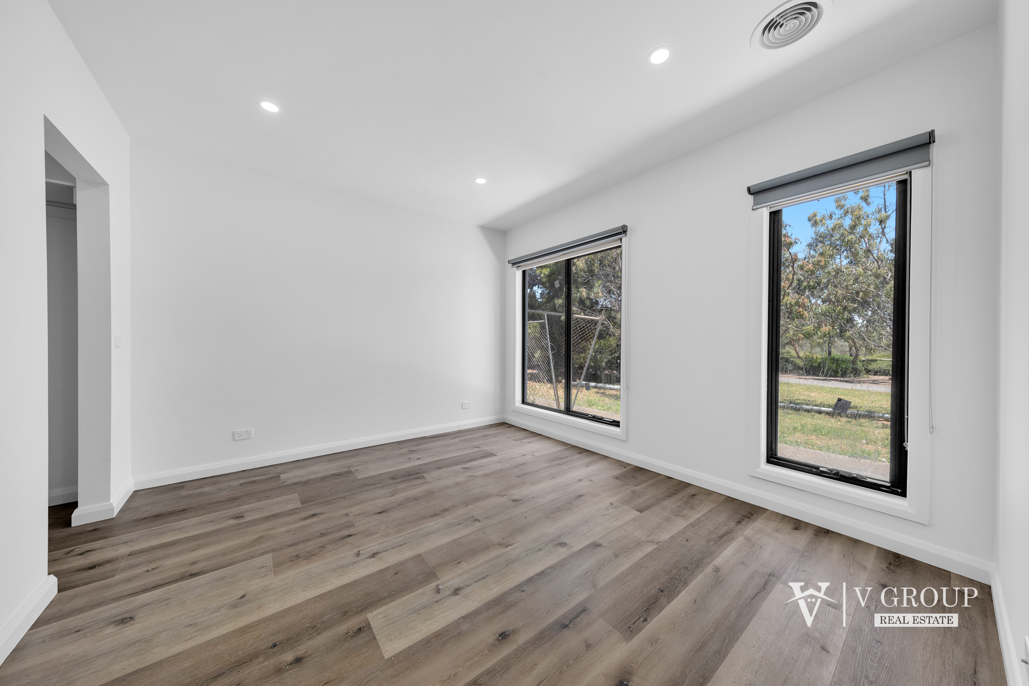 3-bedroom unit at 3/20 Featherpark Way, Craigieburn, VIC 3064, Hume, Victoria