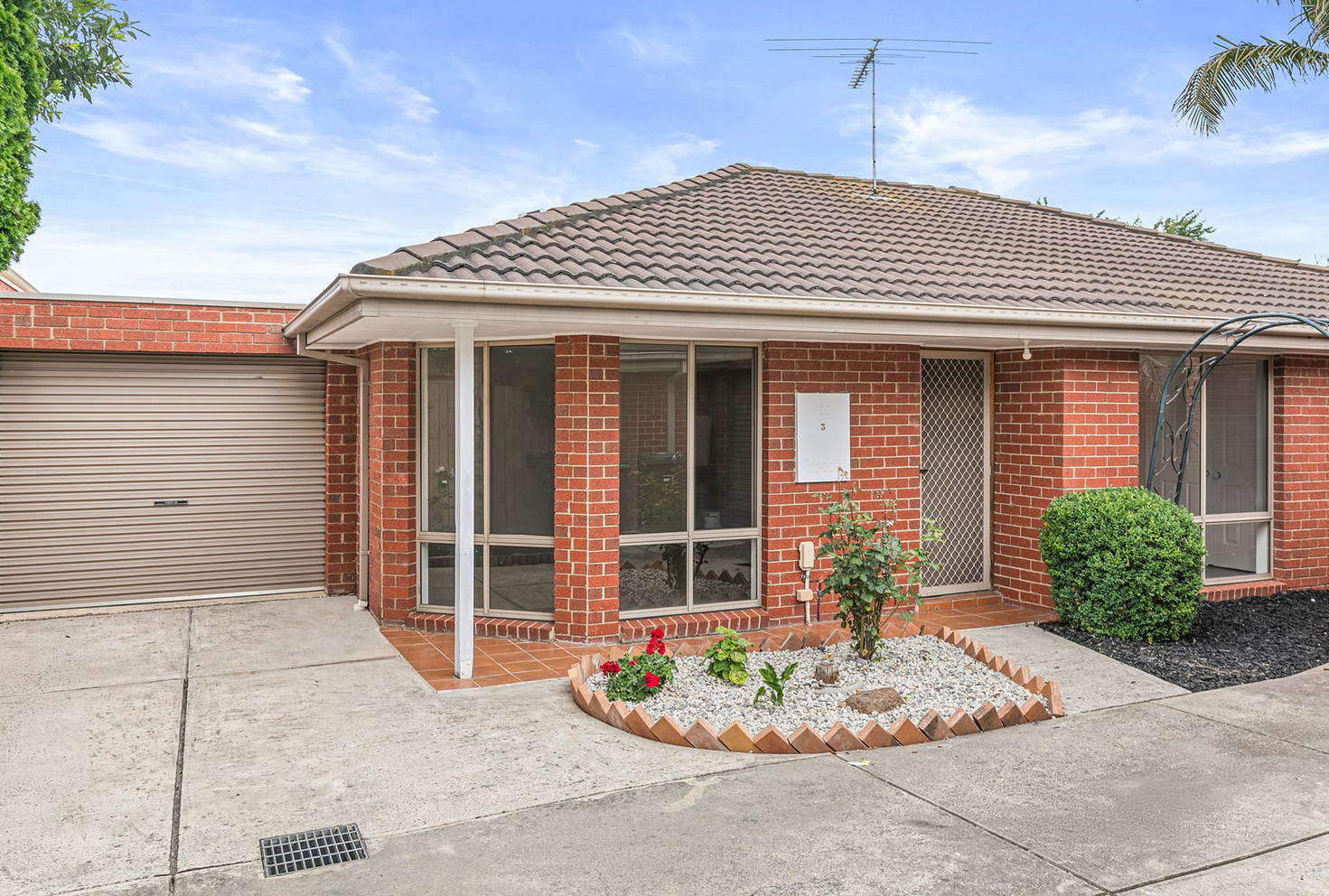 3-bedroom unit at 3/6 London Road, Broadmeadows, VIC 3047, Hume, Victoria