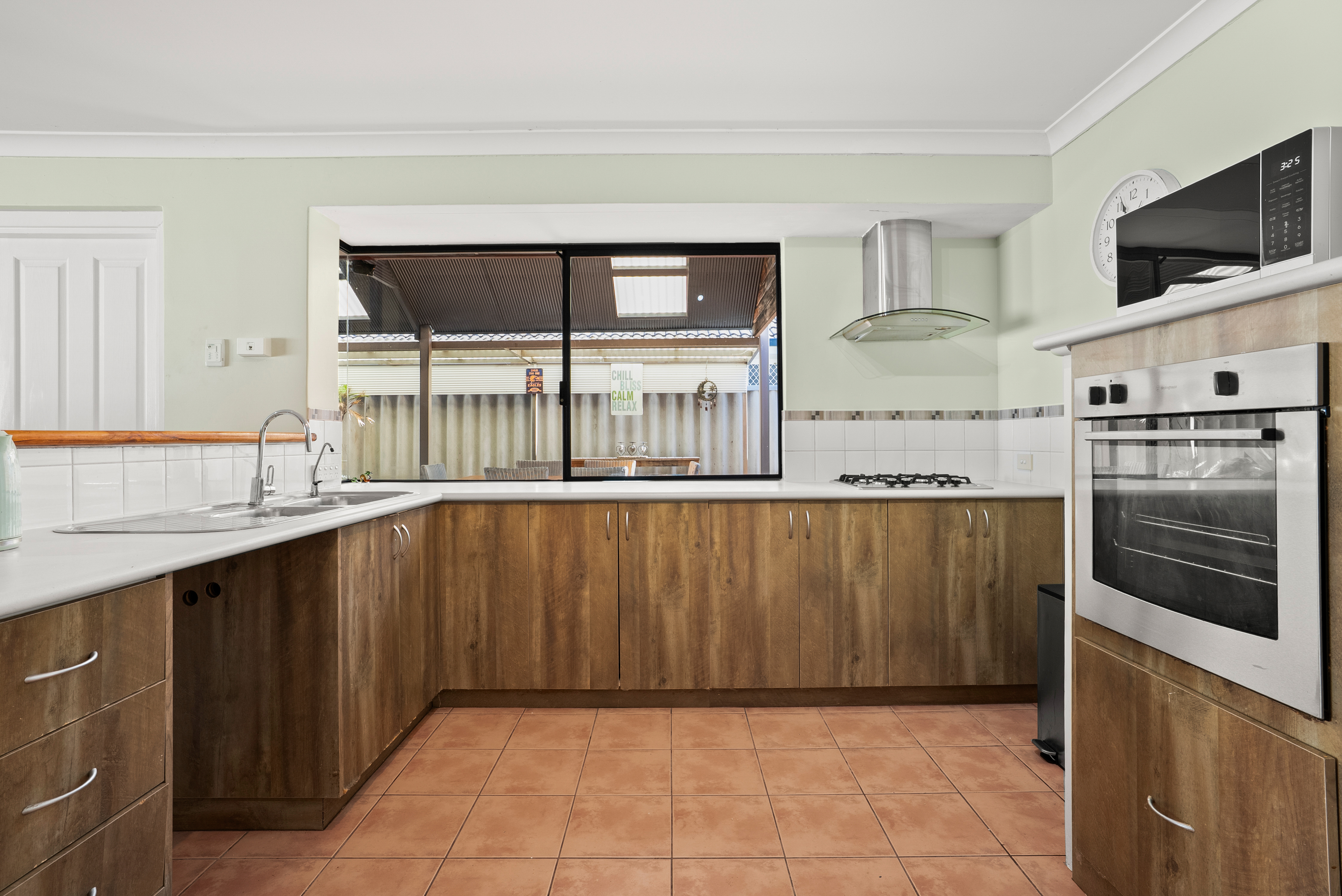 25 SEAWIND DRIVE, Rockingham WA 6168 - Image 4