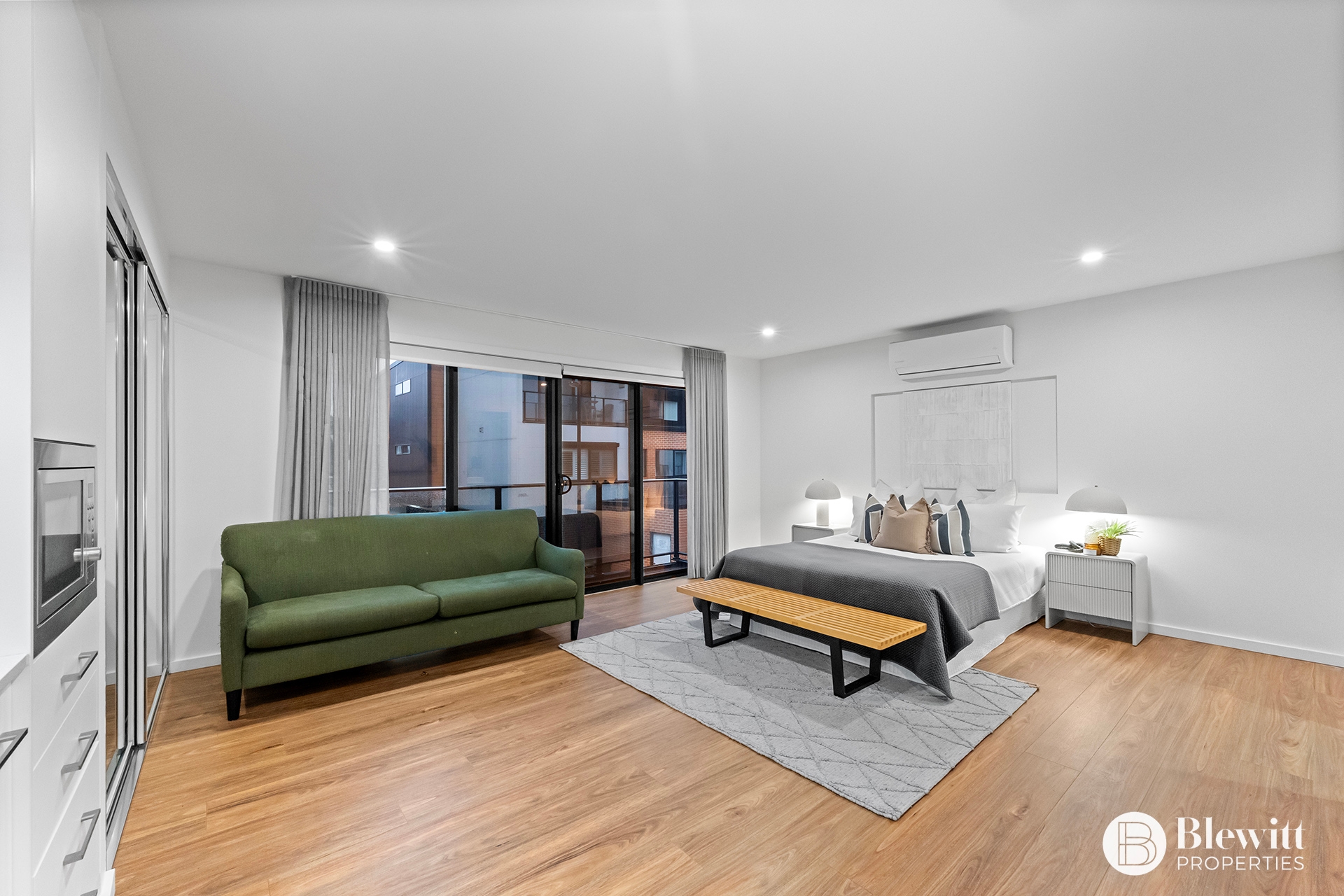 4-bedroom unit at UNIT 3 AVANI 1 ROWLAND REES CRESCENT, Greenway ACT 2900, Unincorporated Act, Australian Capital Territory