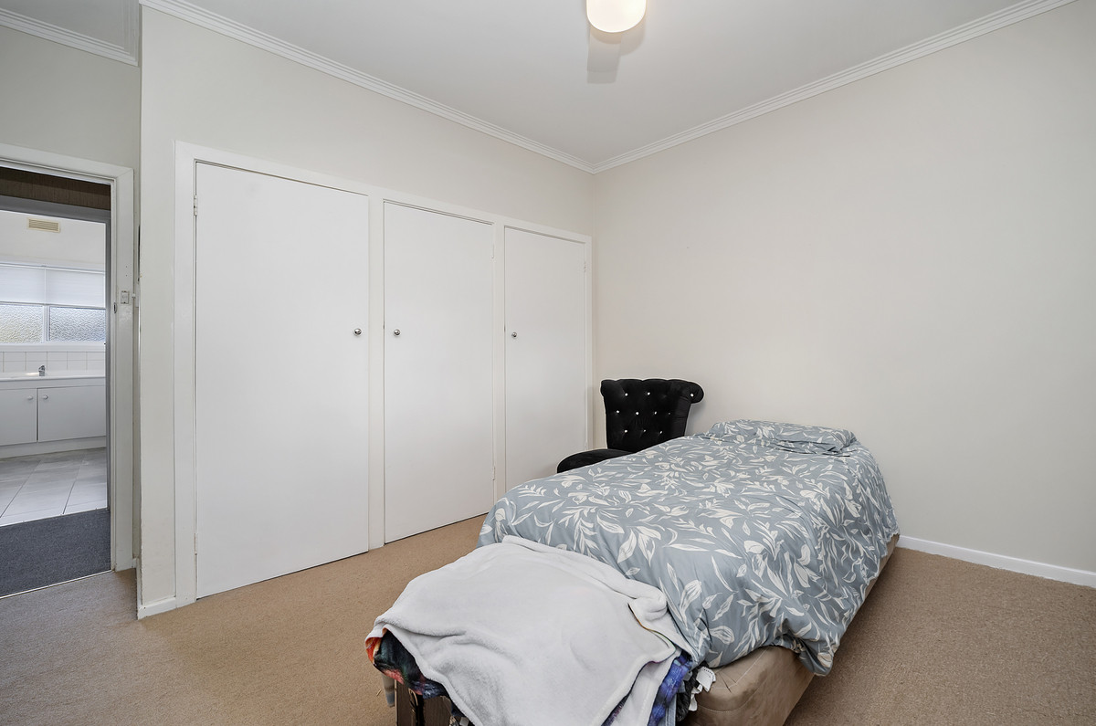 6 CHARLES STREET, Hamilton VIC 3300 - Image 6