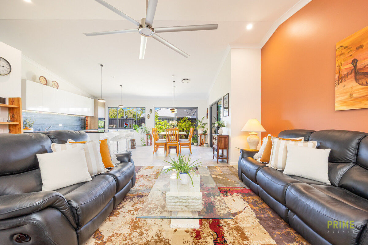 55 TINA DRIVE, Urangan QLD 4655 - Image 7