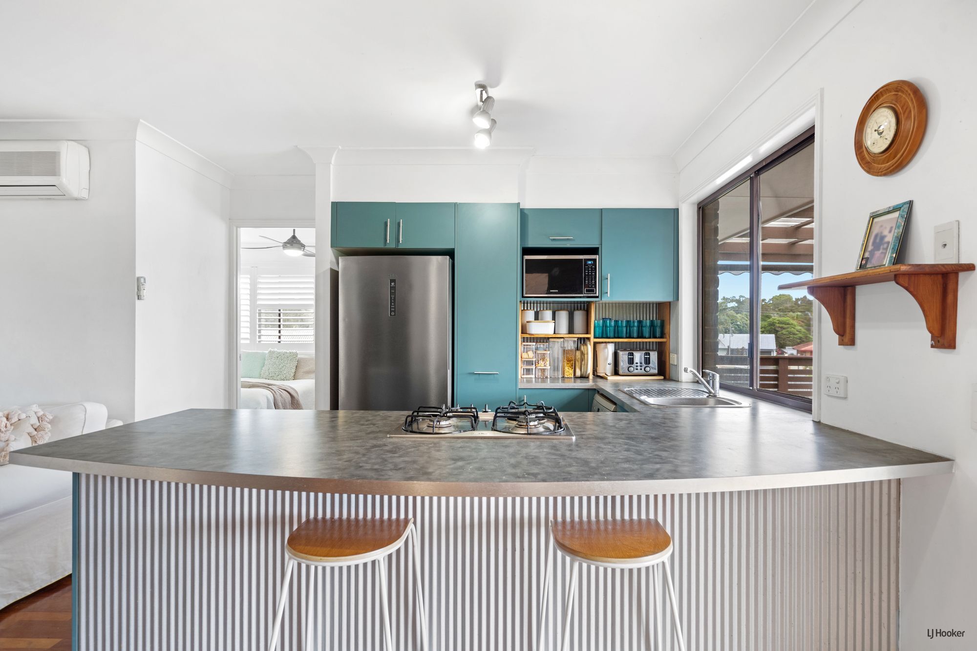 14 Kalmia Court, Elanora, QLD 4221 - Image 8