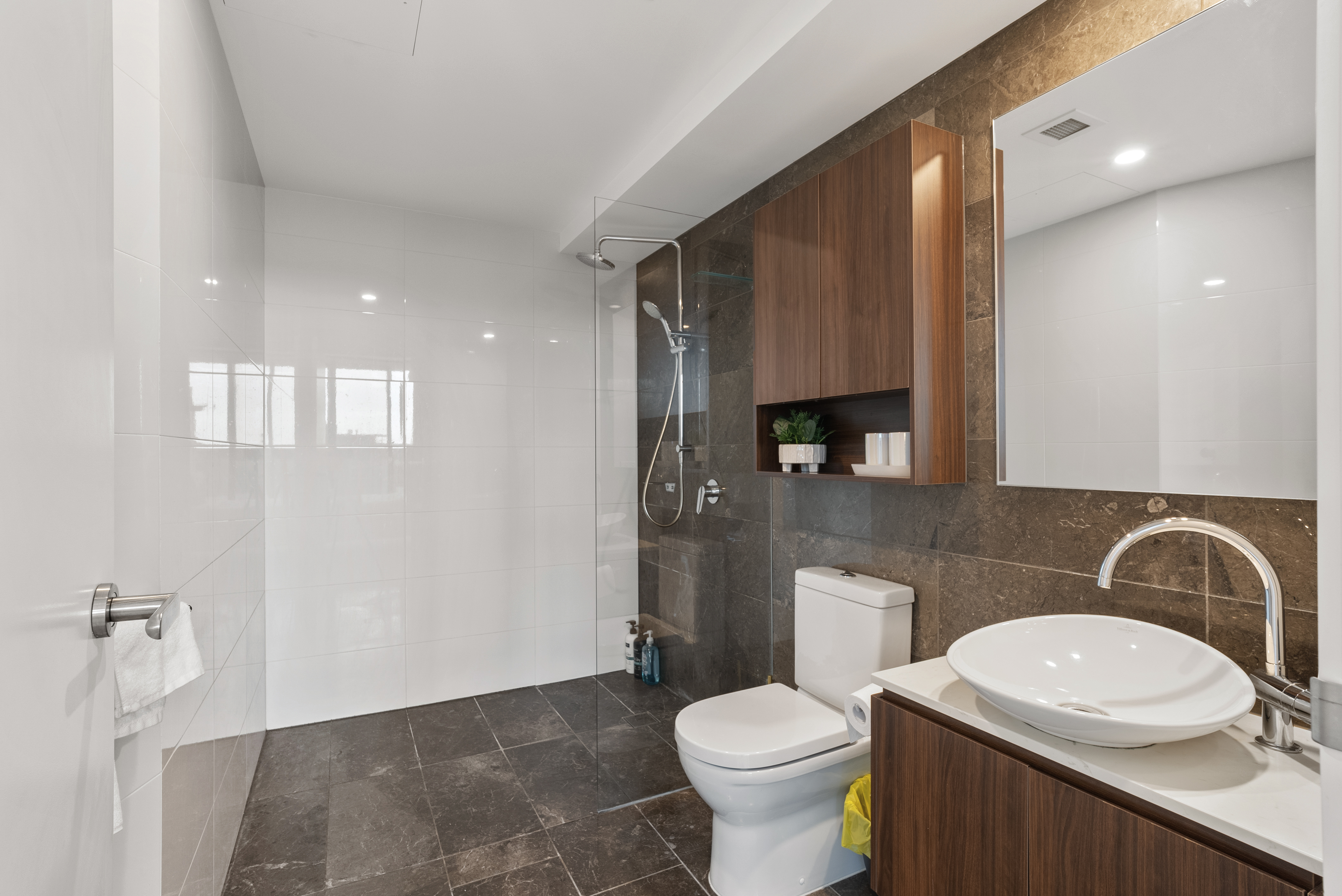 3-bedroom unit at APARTMENT 4305 222 MARGARET STREET, BRISBANE CITY QLD 4000, Brisbane, Queensland