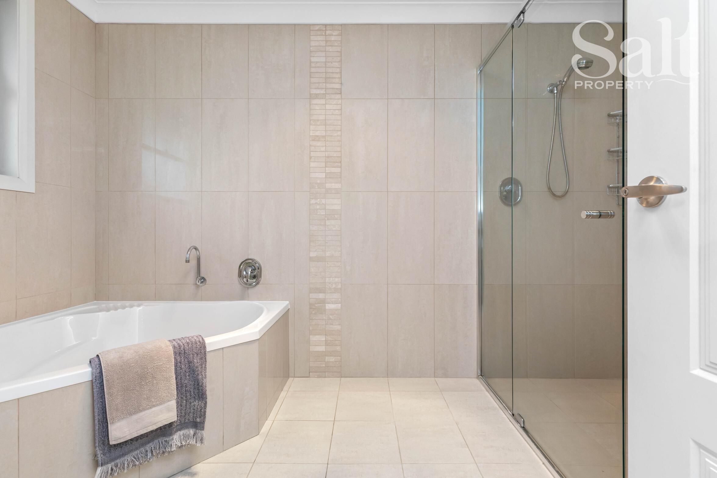 5-bedroom house at 26 Henry Street, Merewether, NSW 2291, Newcastle, New South Wales