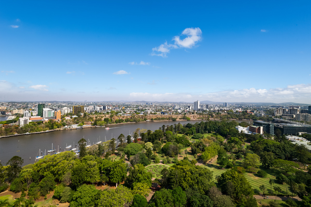 2702 140 ALICE STREET, BRISBANE CITY QLD 4000 - Image 2