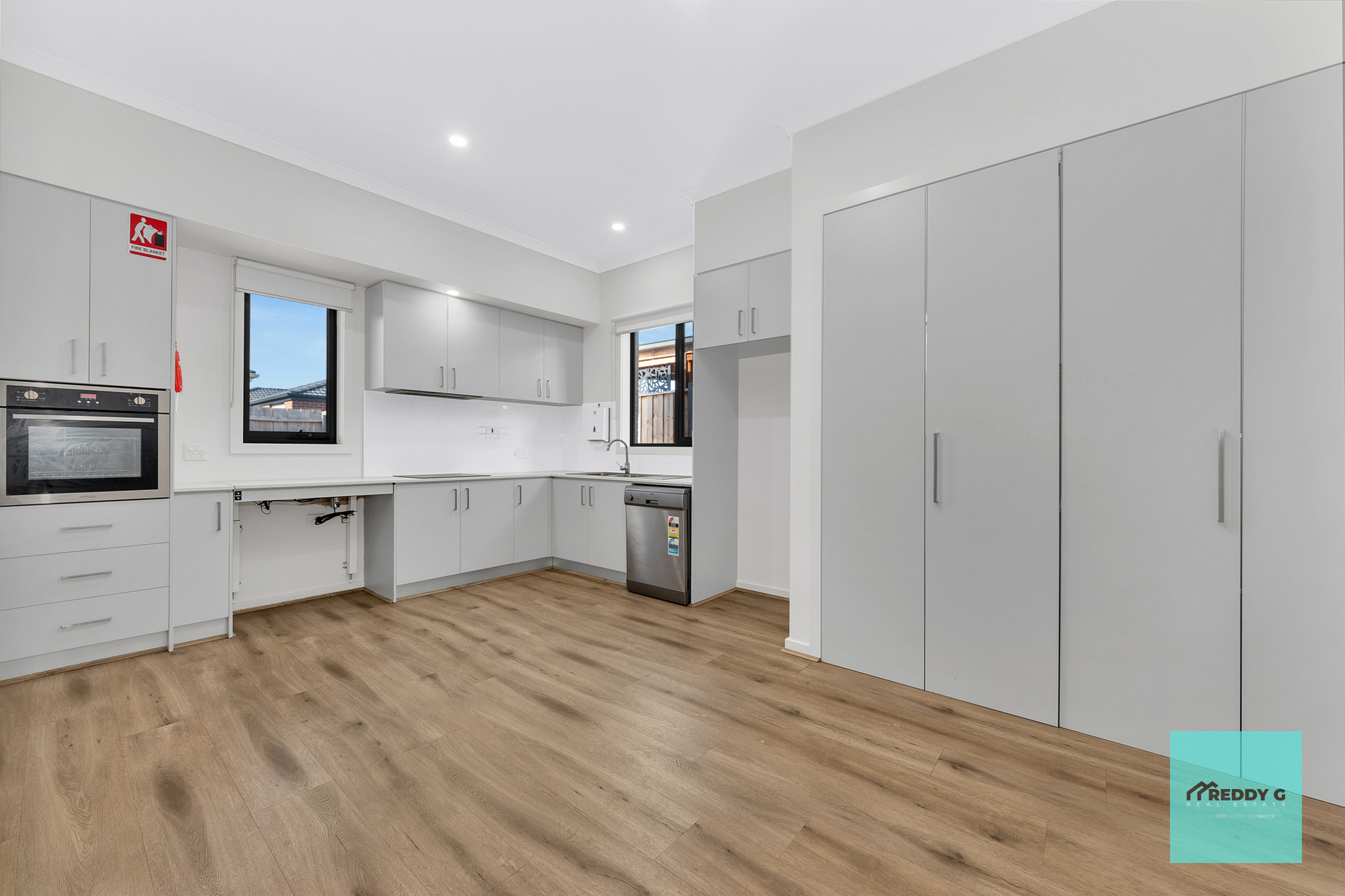 52 CLAUDIA CRESCENT, Kurunjang VIC 3337 - Image 3