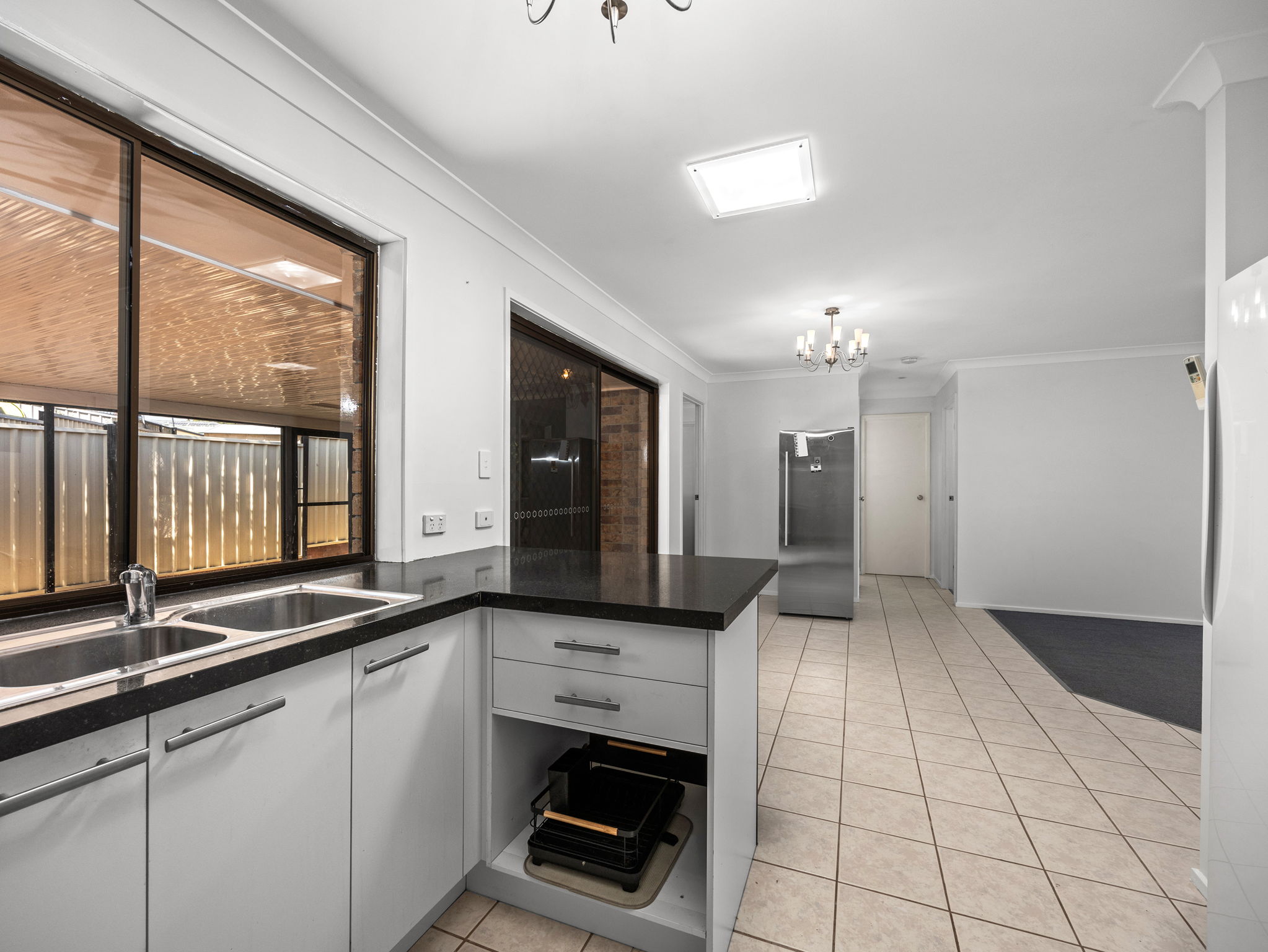 2/21 Ashvale Street, Flinders View, QLD 4305 - Image 4