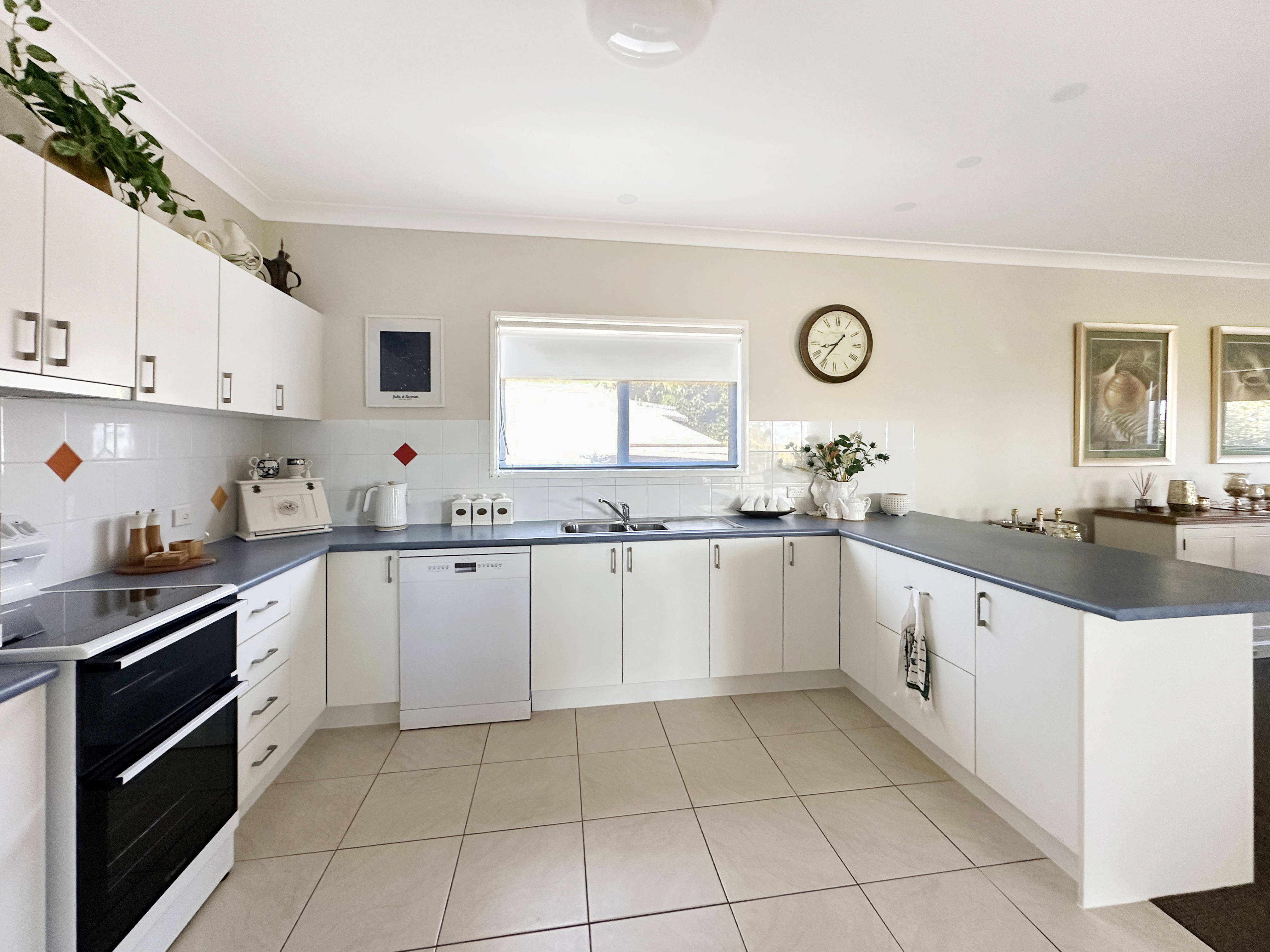 29 Timothy Street, Macleay Island, QLD 4184 - Image 5