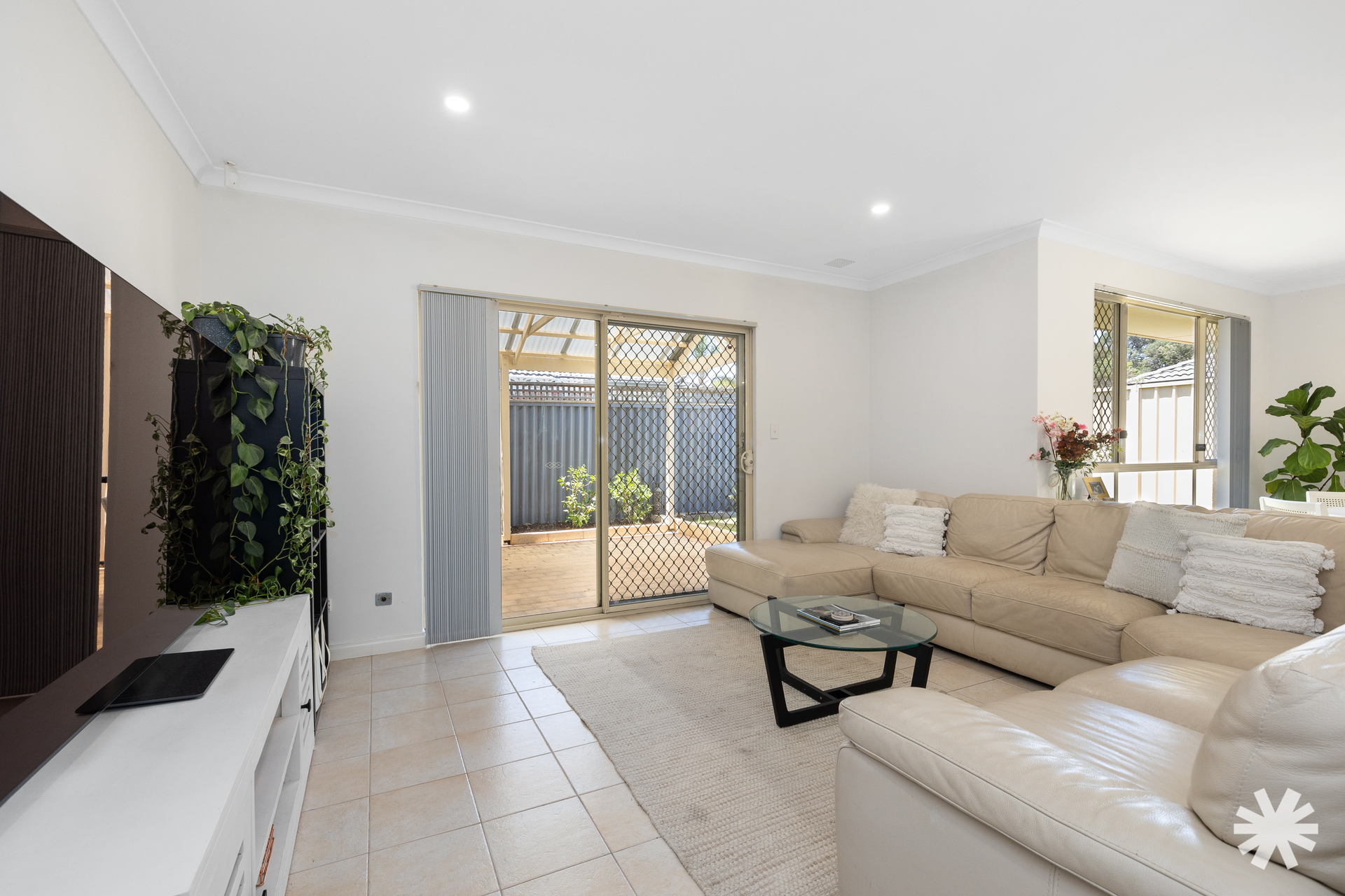 2/110 Bessell Avenue, Como, WA 6152 - Image 10