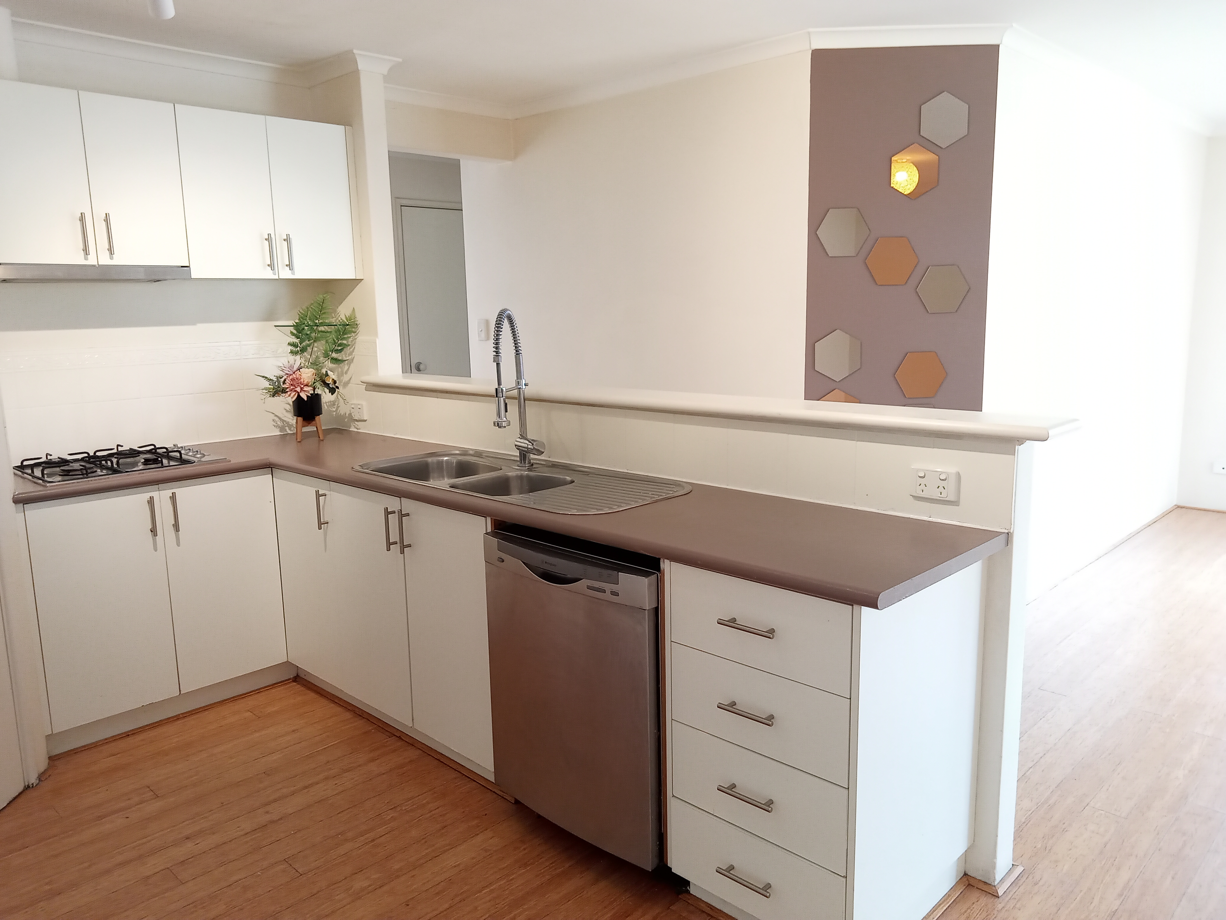 8/8 Acton Avenue, Bentley, WA 6102 - Image 6