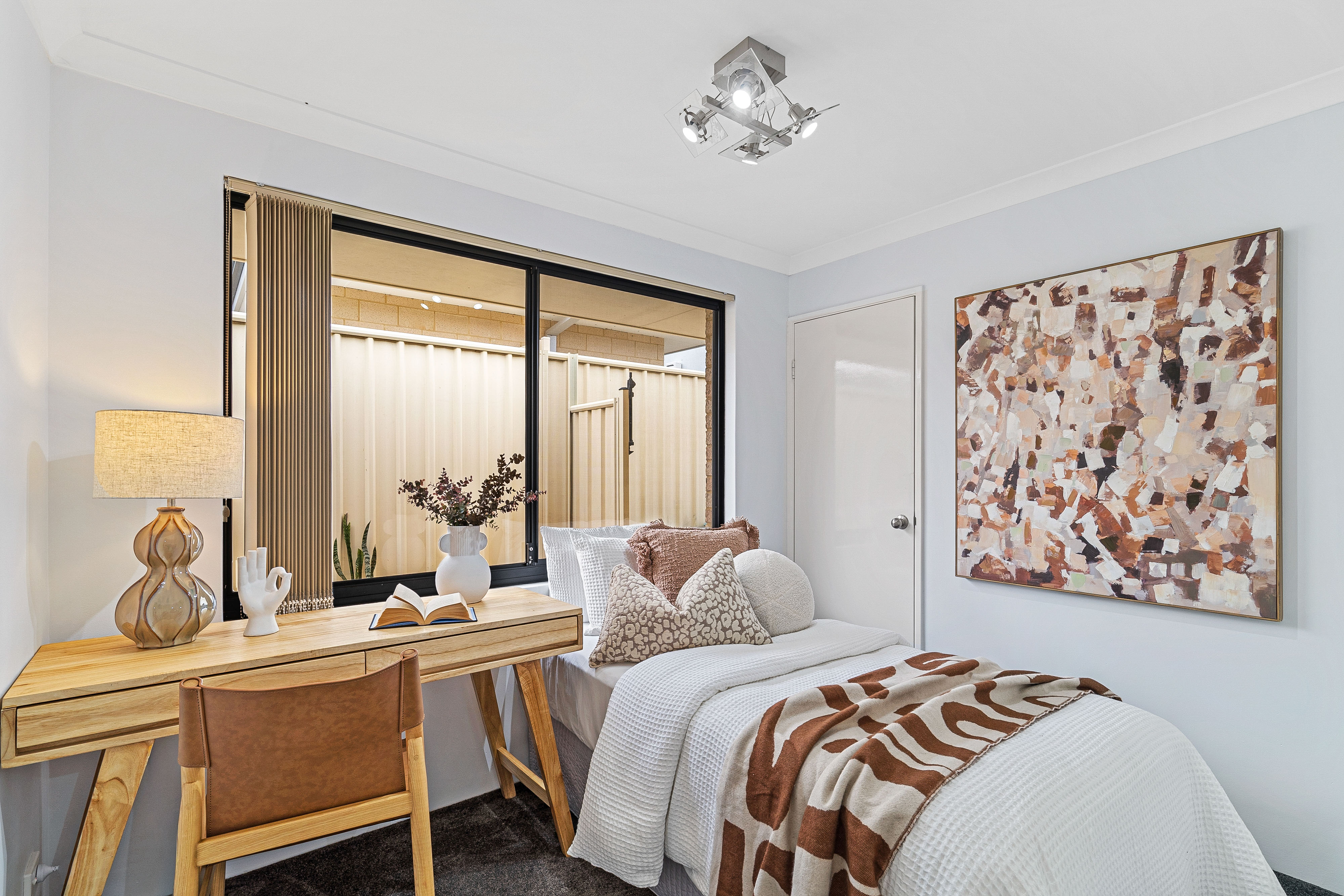 2 17 ALLNUTT STREET, MANDURAH WA 6210 - Image 2