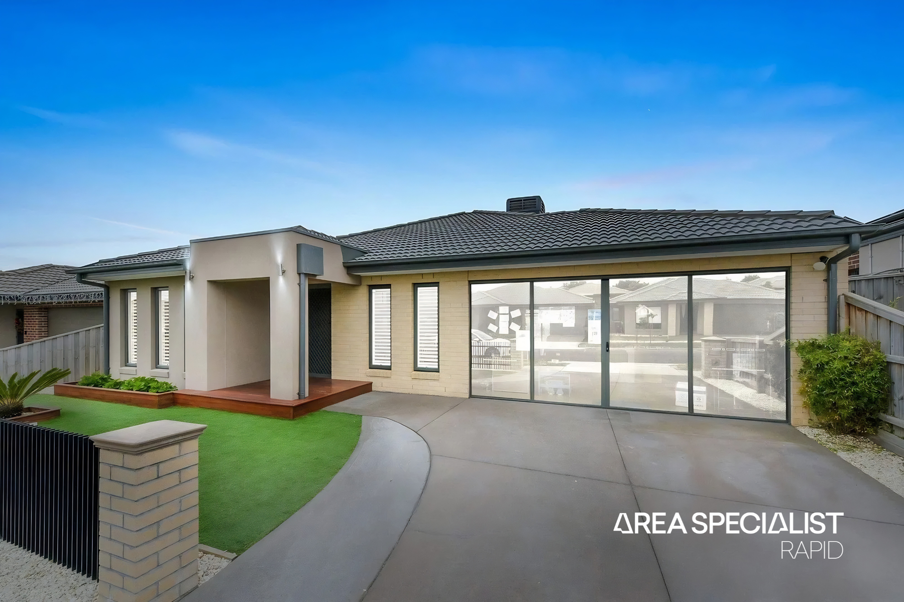 66 HIGHMOUNT DRIVE, Hampton Park VIC 3976 - Image 2