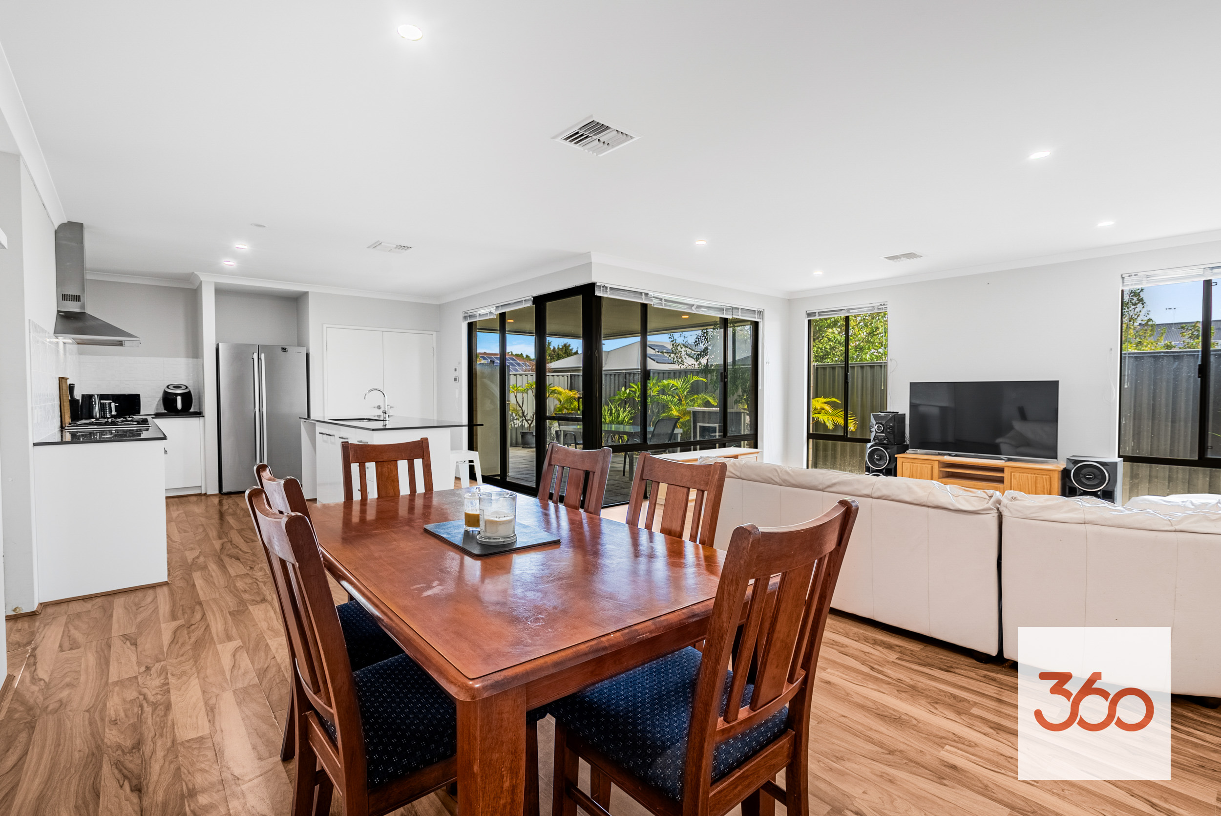 24 WELFORD STREET, Aveley WA 6069 - Image 3