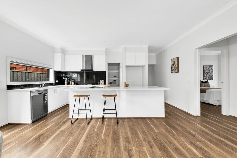 110 Stonehill Drive, Maddingley, VIC 3340 - Image 5