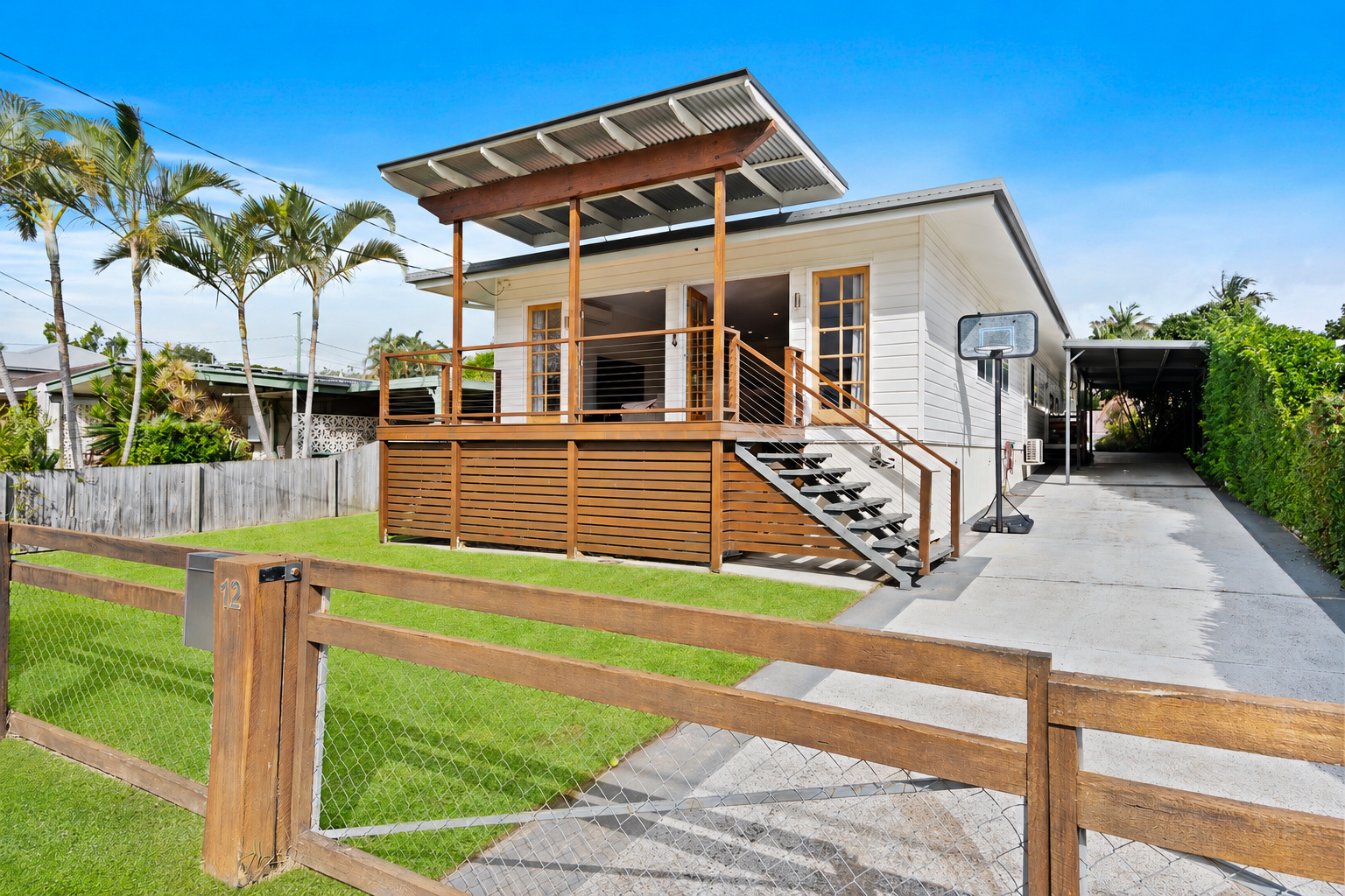 12 Chandos Street, Wynnum West, QLD 4178 - Image 1
