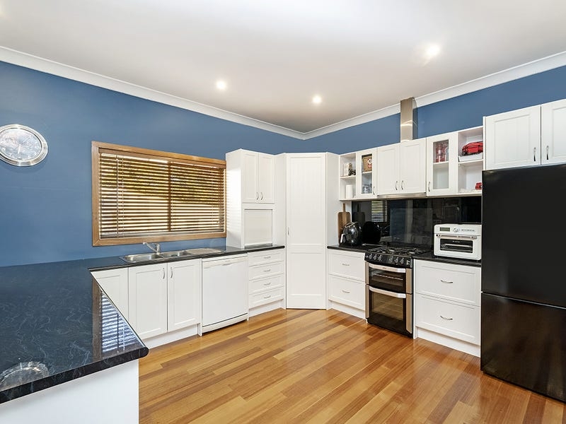 17 Lyndoch Avenue, Warrnambool, VIC 3280 - Image 3