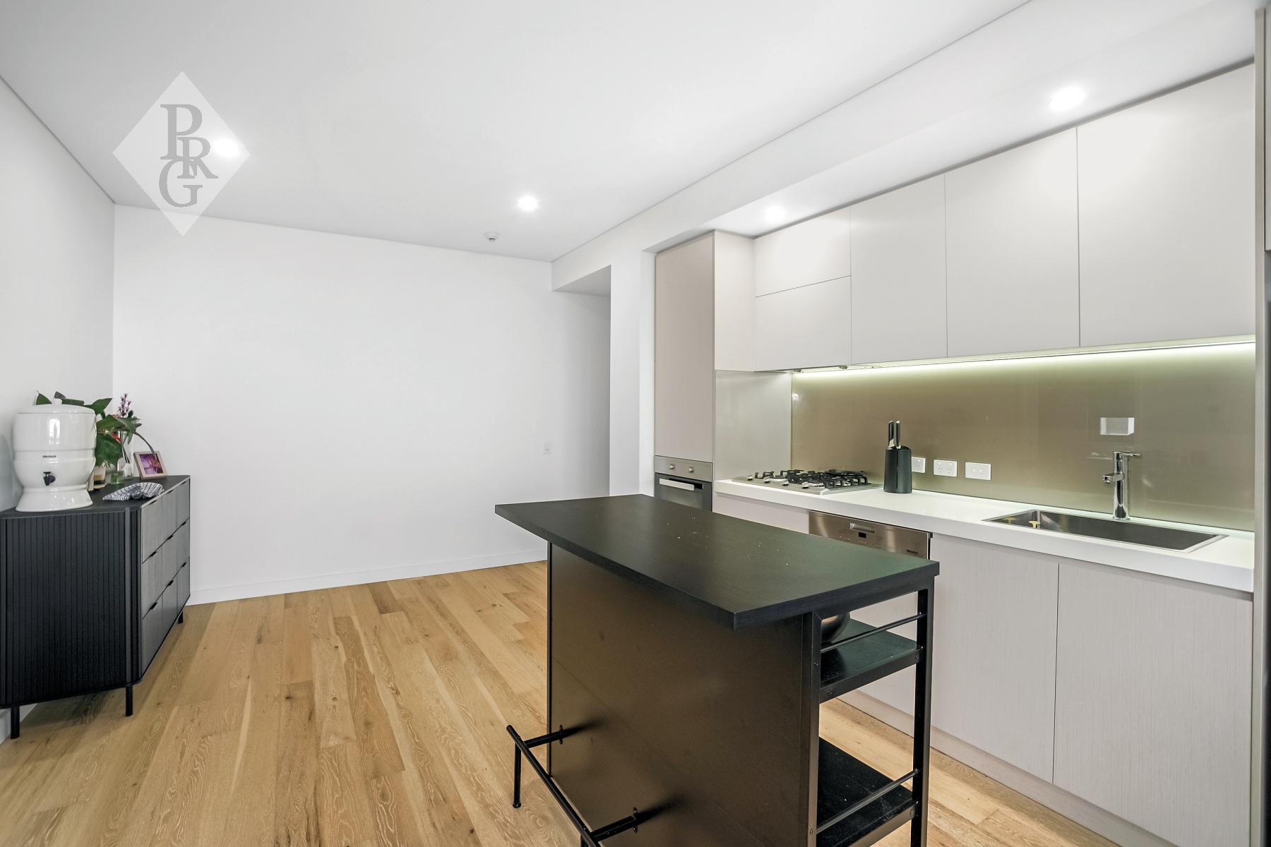 710 1 WHARF ROAD, GLADESVILLE NSW 2111 - Image 1