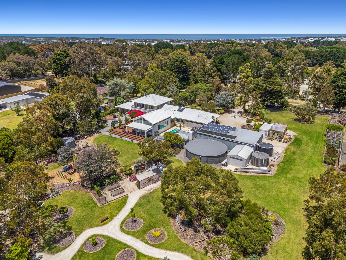 15 Aquarius Avenue, Torquay, VIC 3228 - Image 3