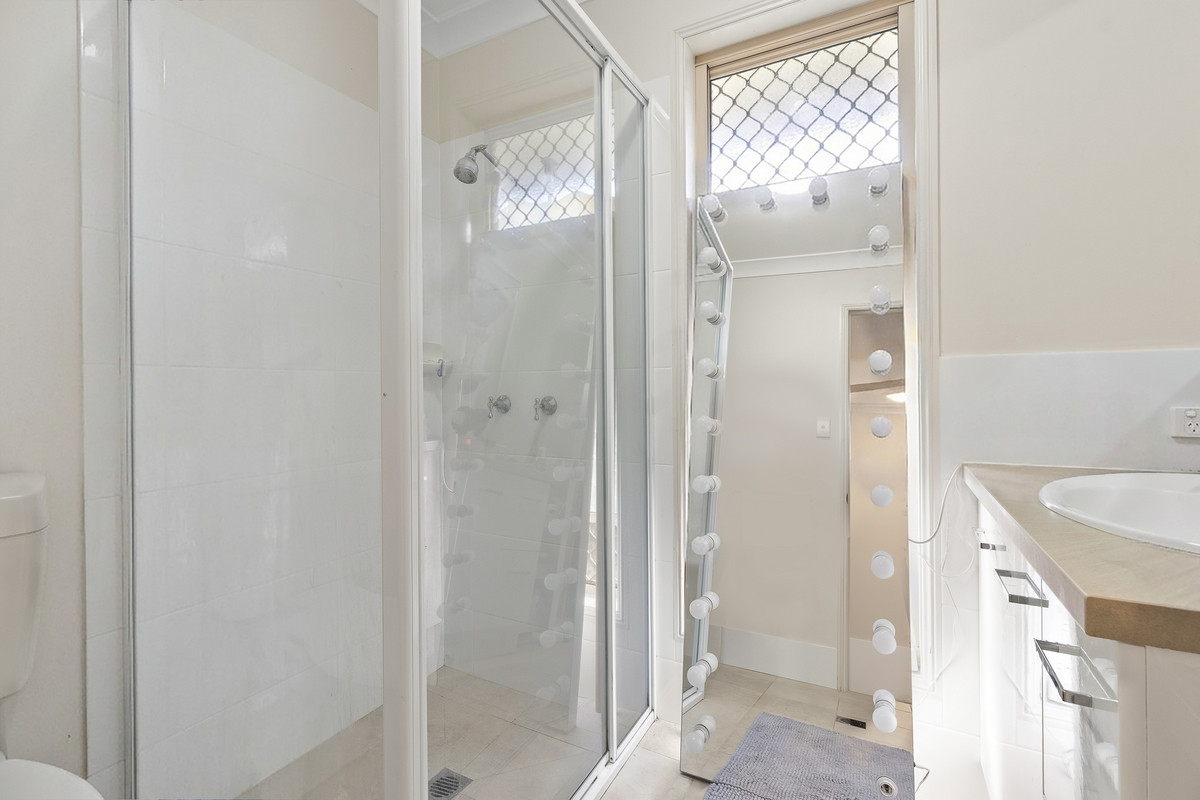 3-bedroom house at 3 PALM PLACE, Byron Bay NSW 2481, Byron, New South Wales