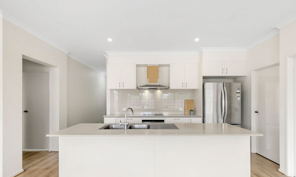 8 Eaton Road, Mount Duneed, VIC 3217 - Image 2