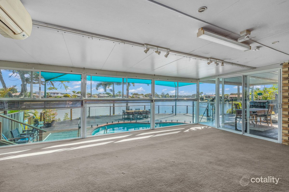 196 ACANTHUS AVENUE, Burleigh Waters QLD 4220 - Image 9