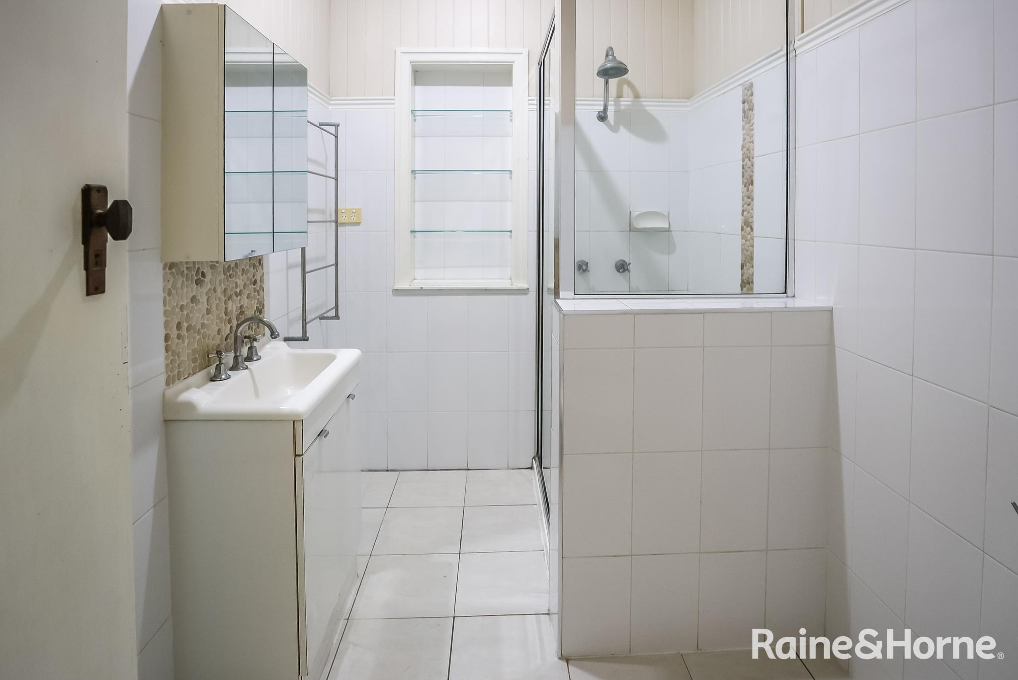 3-bedroom house at 90 Albion Street, Warwick, QLD 4370, Southern Downs, Queensland