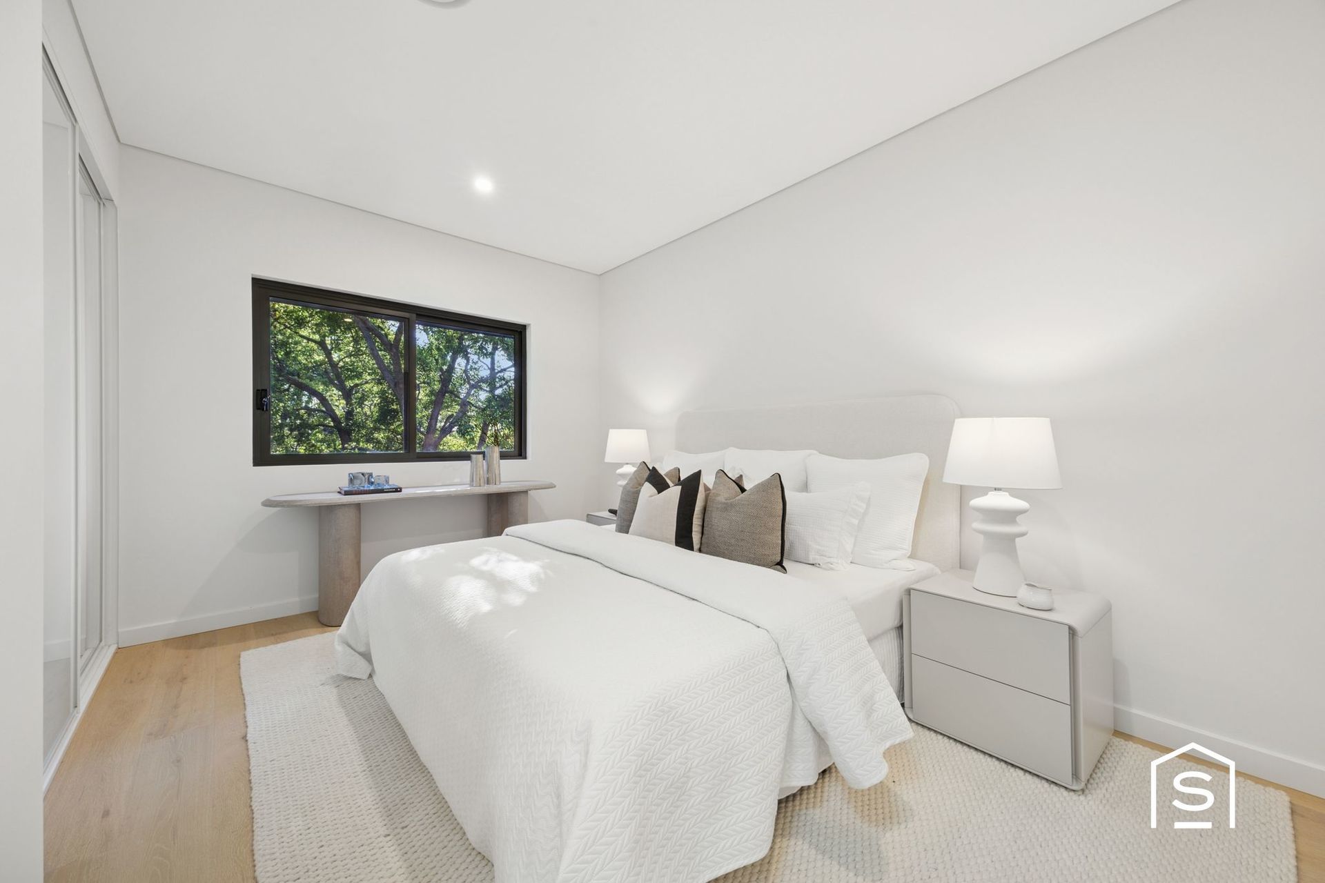 5-bedroom unit at 24 Edgar Street, Eastwood, NSW 2122, Ryde, New South Wales