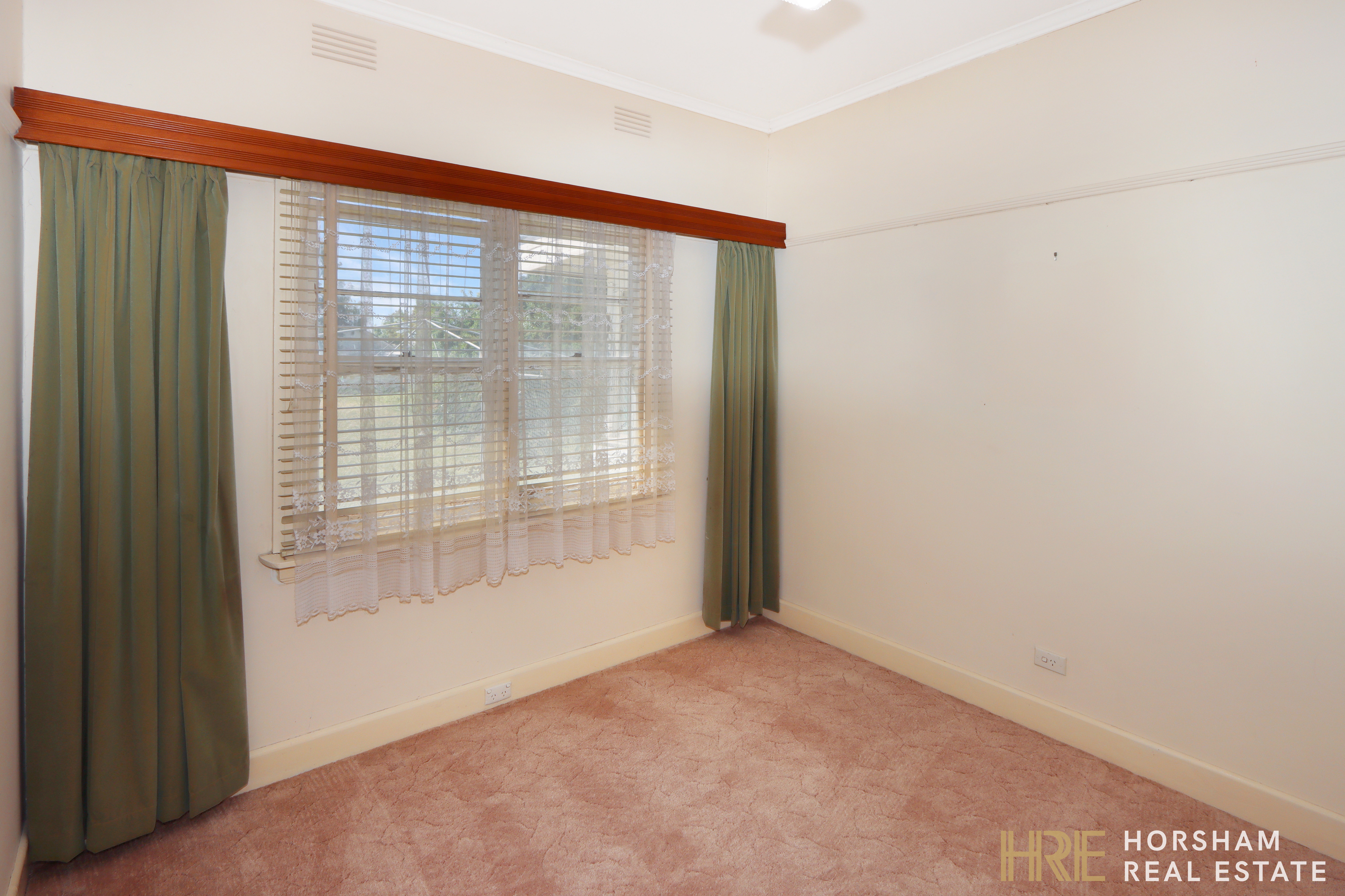8 Federation Avenue, Horsham, VIC 3400 - Image 2