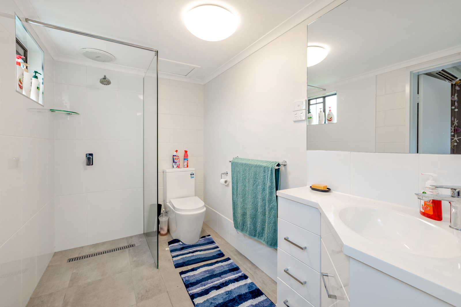 6/9 Vivian Close, Westcourt, QLD 4870 - Image 8