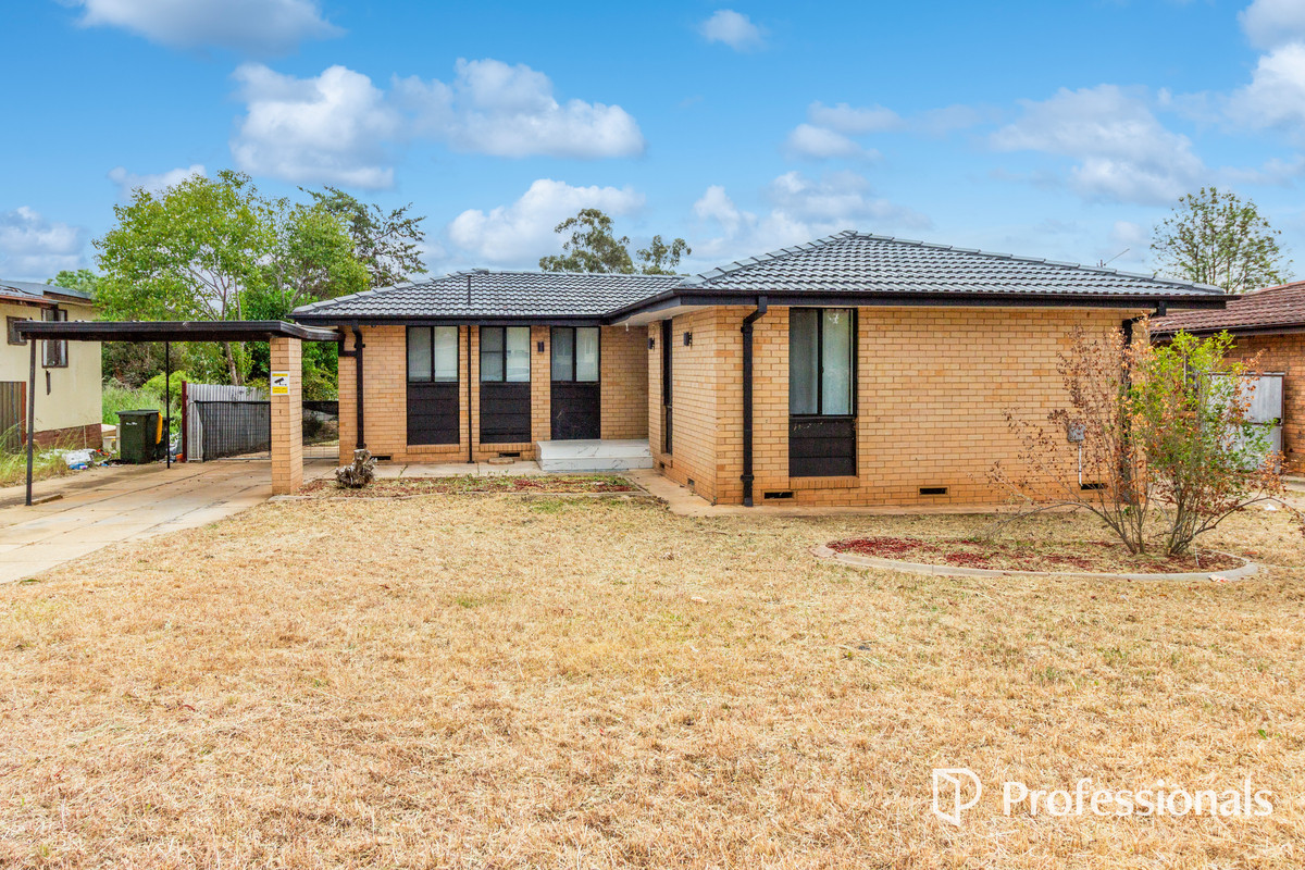 32 CALLAGHAN STREET, Ashmont NSW 2650 - Image 1