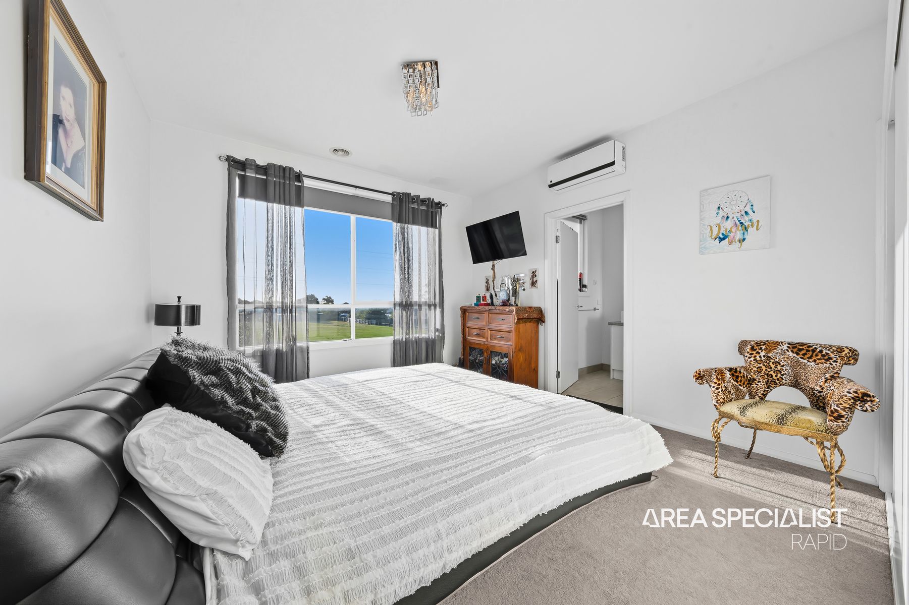 UNIT 5 14-15 HAZELMERE AVENUE, Cranbourne West VIC 3977 - Image 9