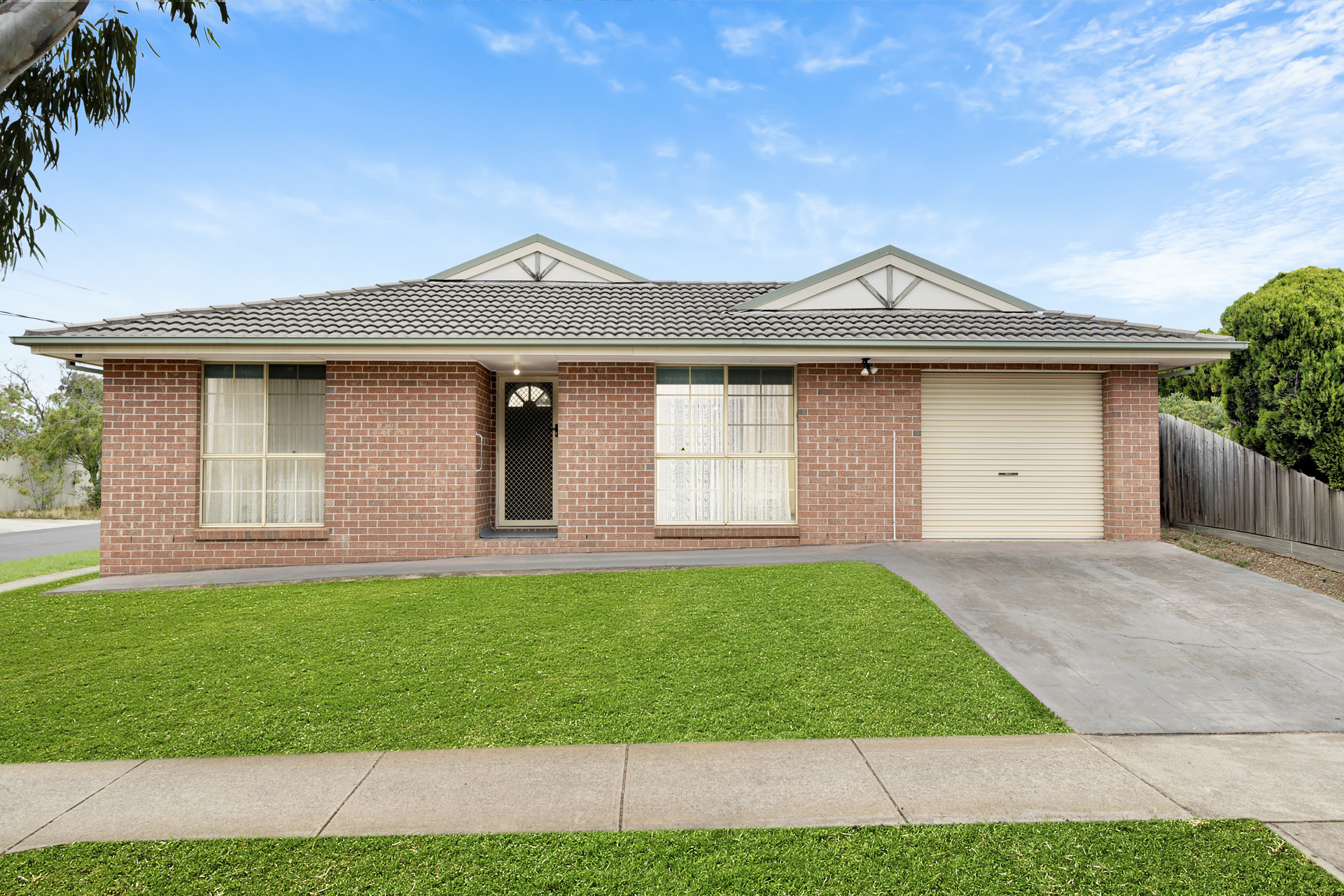 1 61 VIRGILIA DRIVE, HOPPERS CROSSING VIC 3029 - Image 2