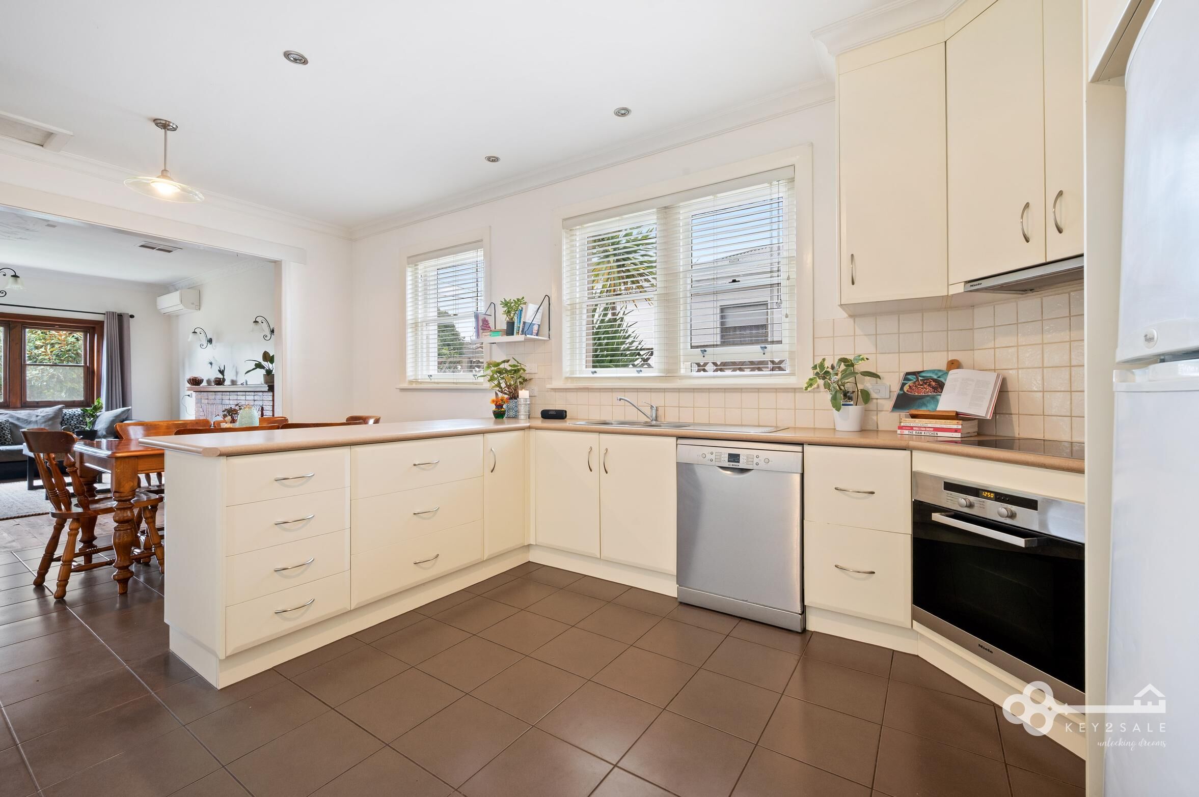 3-bedroom house at 27 Agnes Street, Mount Gambier, SA 5290, Mount Gambier, South Australia