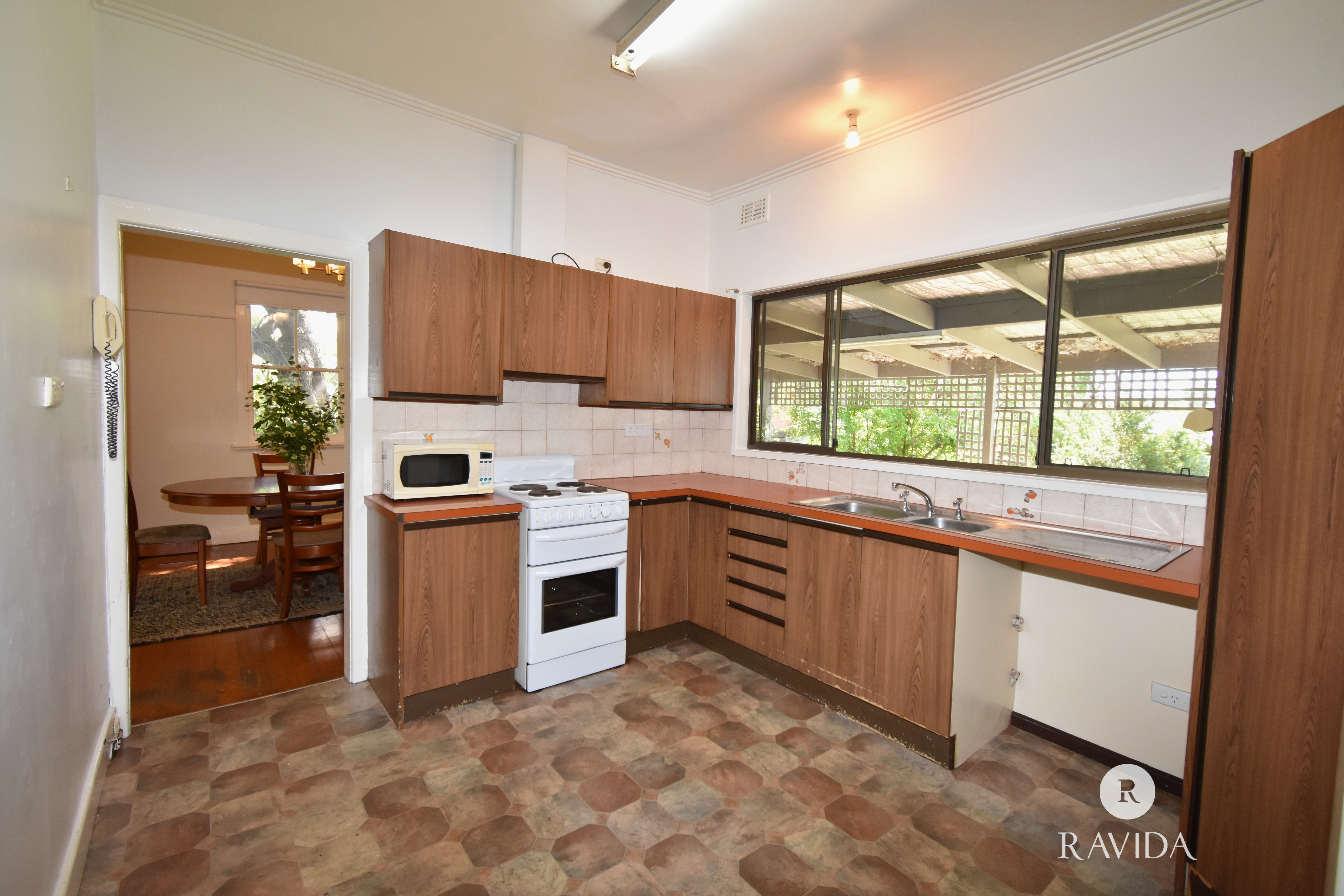 11 VICTORIA ROAD, Beechworth VIC 3747 - Image 3