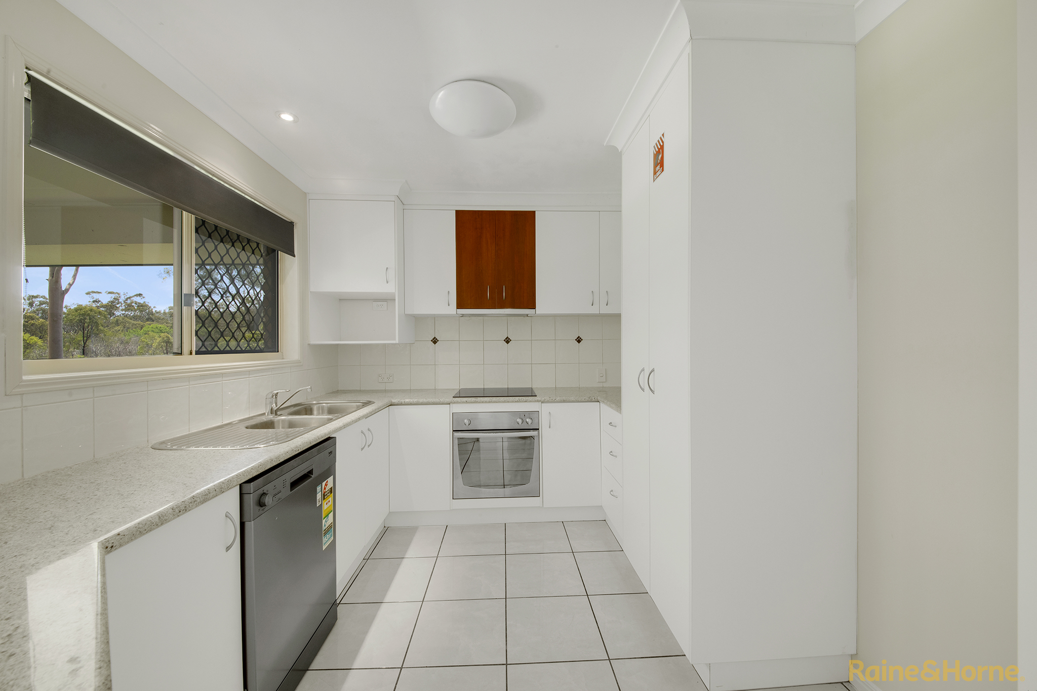 3-bedroom unit at 2/20 Reinaerhoff Crescent, Glen Eden, QLD 4680, Gladstone, Queensland