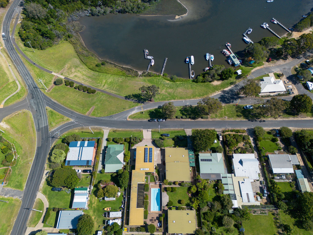 1-bedroom unit at 5 6-8 BUCKLAND DRIVE, MALLACOOTA VIC 3892, East Gippsland, Victoria