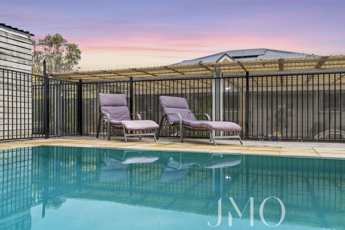 6 DOYLE COURT, Ormeau Hills QLD 4208 - Image 2