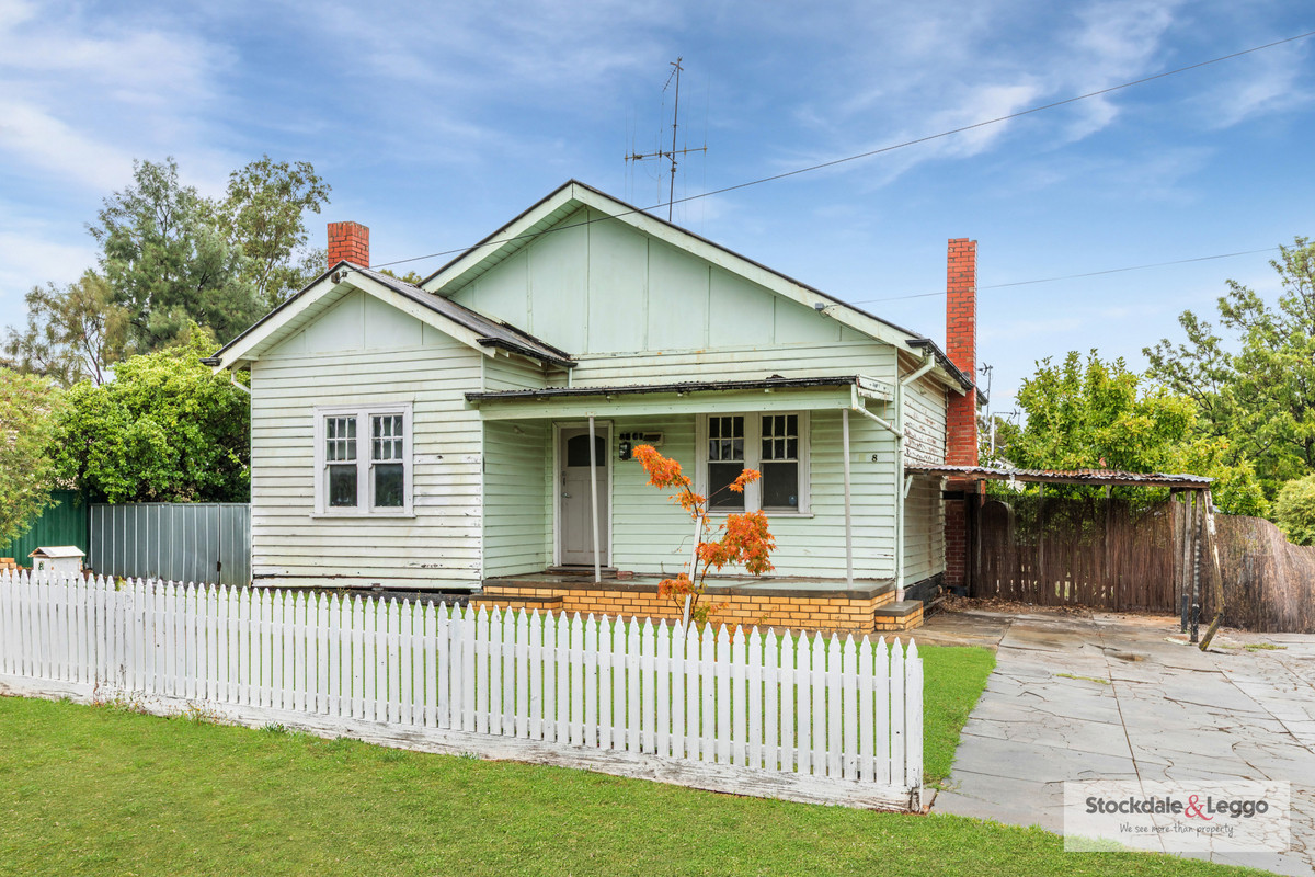 4-bedroom house at 8 Barrell Street, Eaglehawk, VIC 3556, Greater Bendigo, Victoria