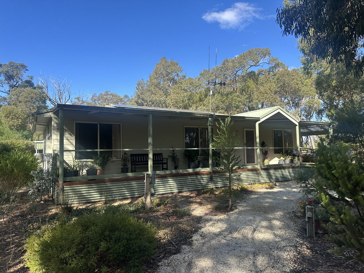 3-bedroom house at 2 First Avenue, Kendenup, Wa, 6323, Plantagenet, Western Australia